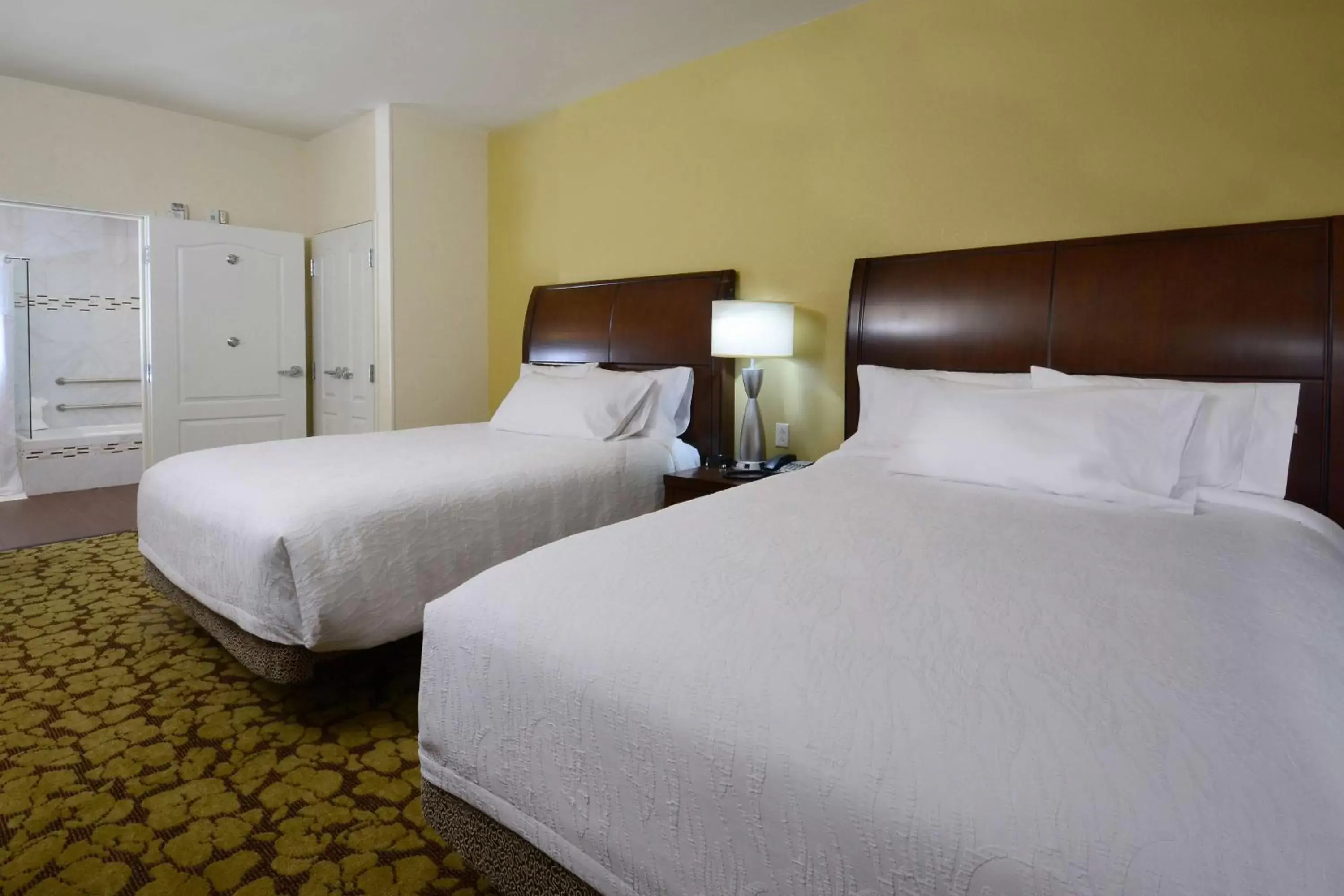 Bed in Hilton Garden Inn Greensboro Airport Bed in Hilton Garden Inn Greensboro Airport