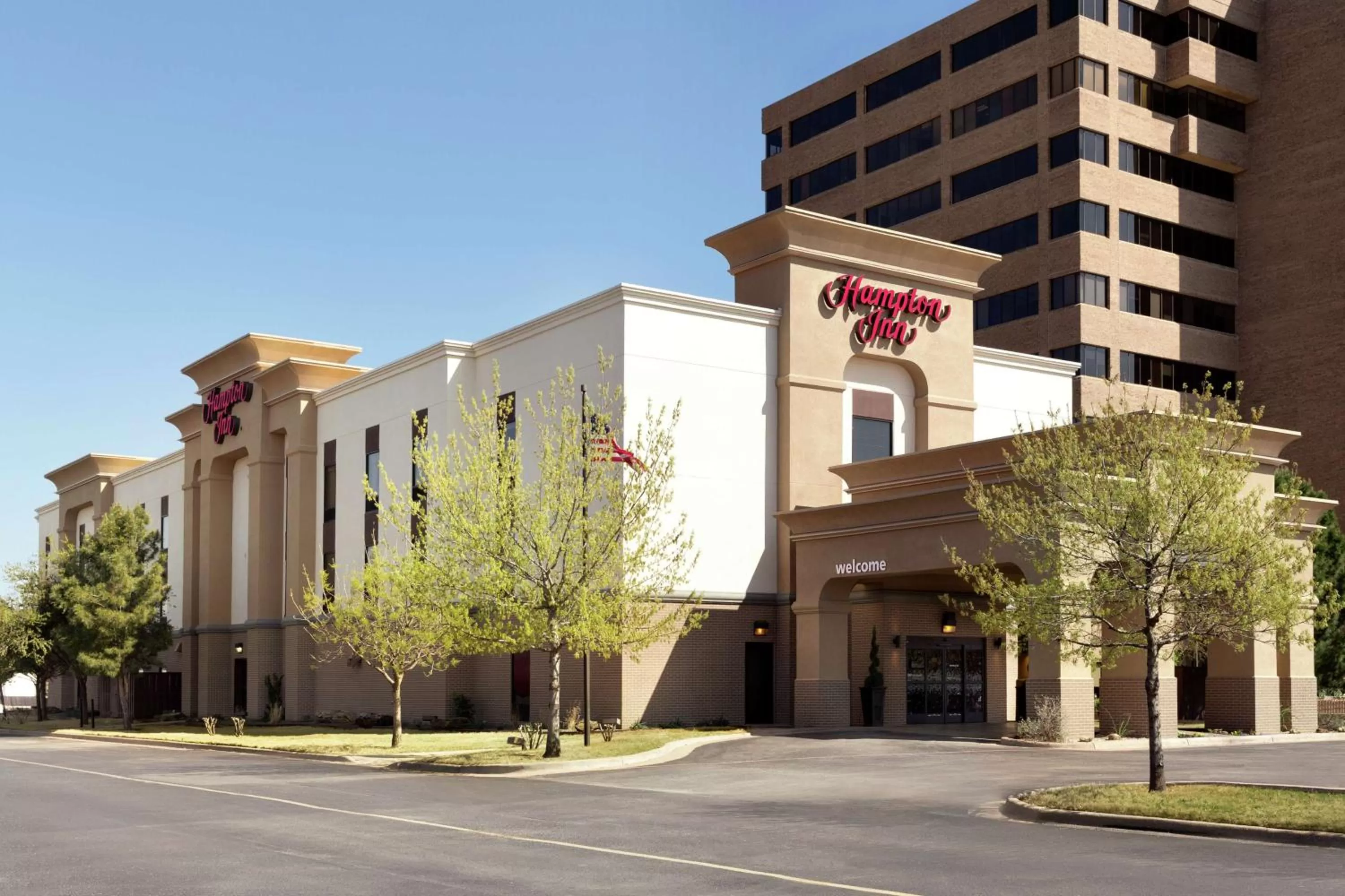 Property building in Hampton Inn Wichita Falls-Sikes Senter Mall
