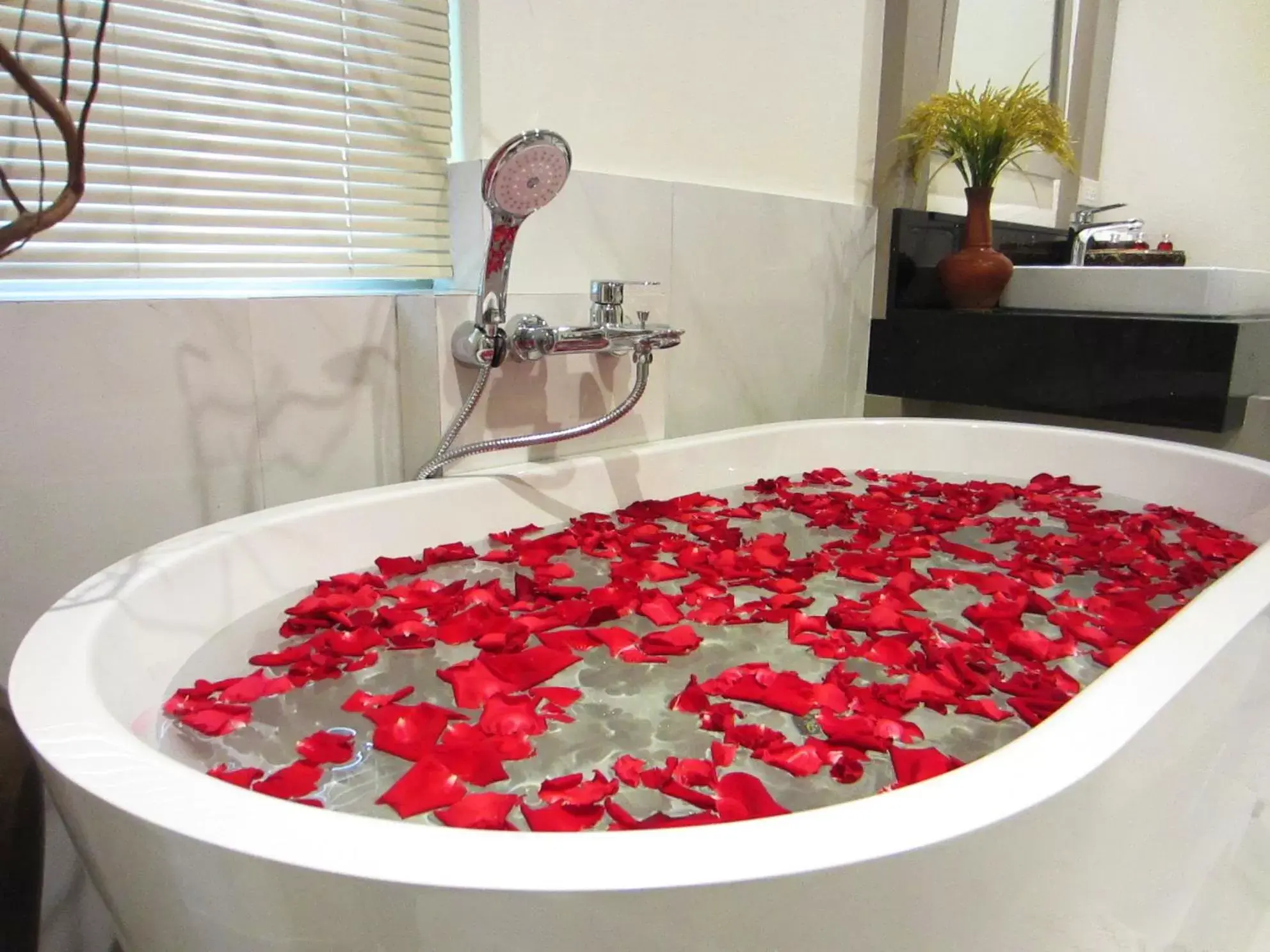 Bathroom in Lanna Dusita Riverside Boutique Resort