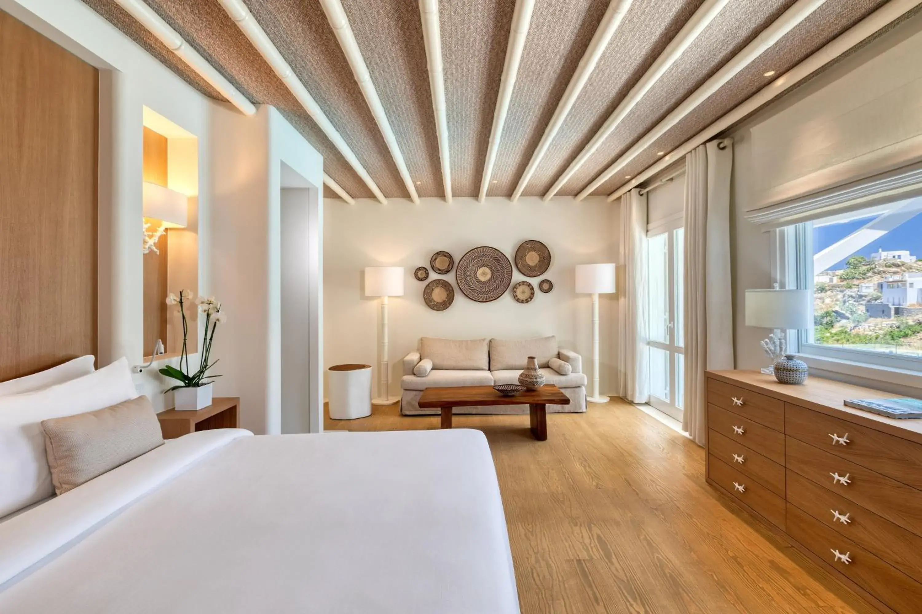 Bedroom, Bed in Santa Marina, a Luxury Collection Resort, Mykonos