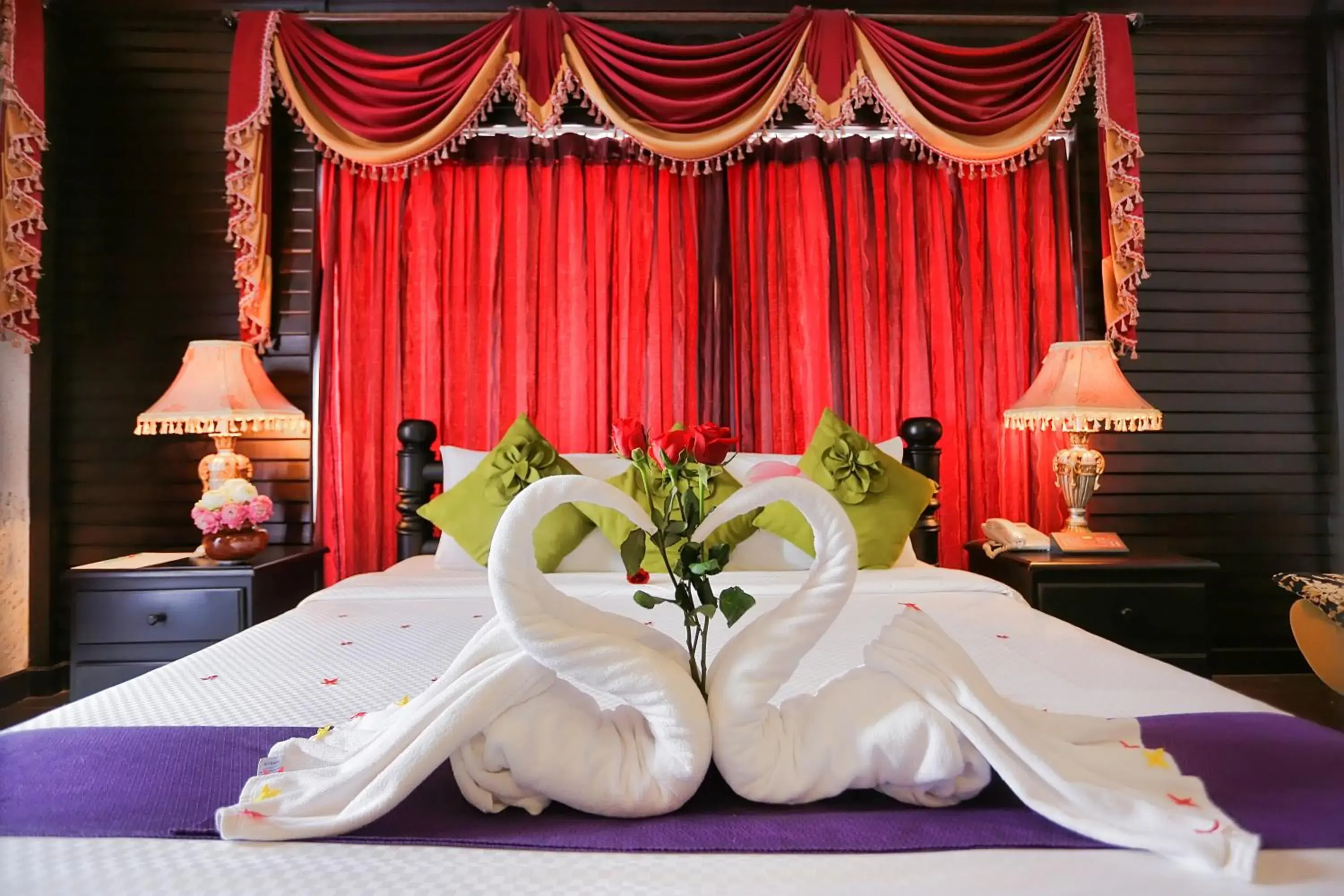 Bed in Lucky Angkor Hotel & Spa