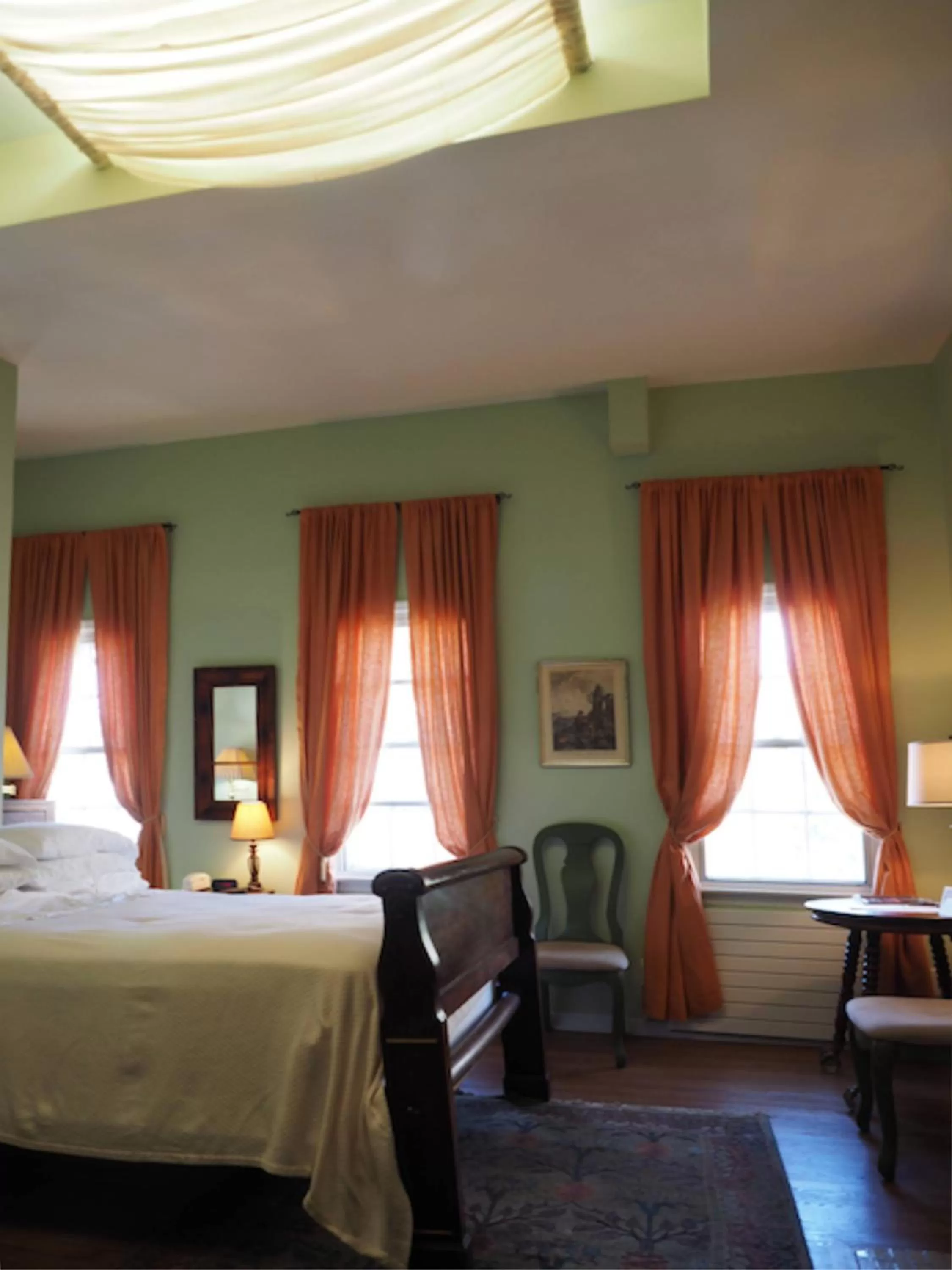 Photo of the whole room, Bed in Incentra Village Hotel