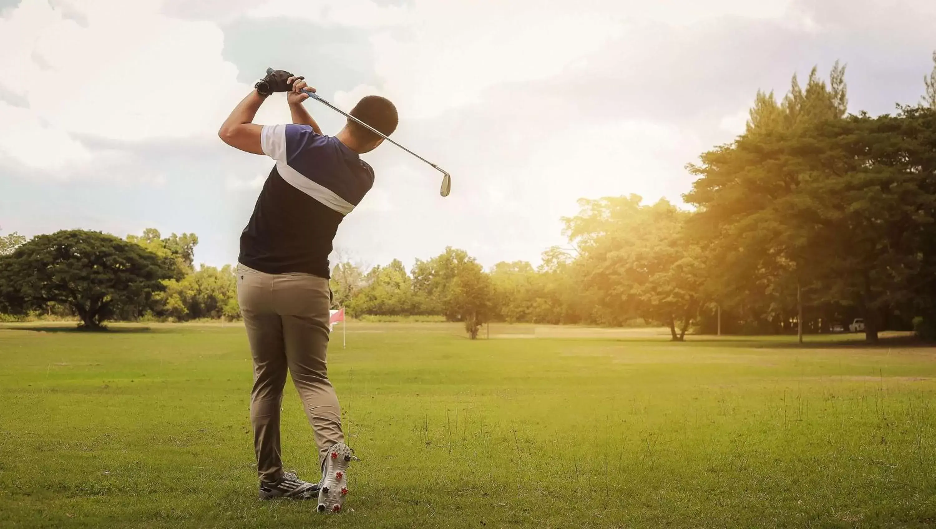 Nearby landmark, Golf in Thunderbird Motel Hillsboro