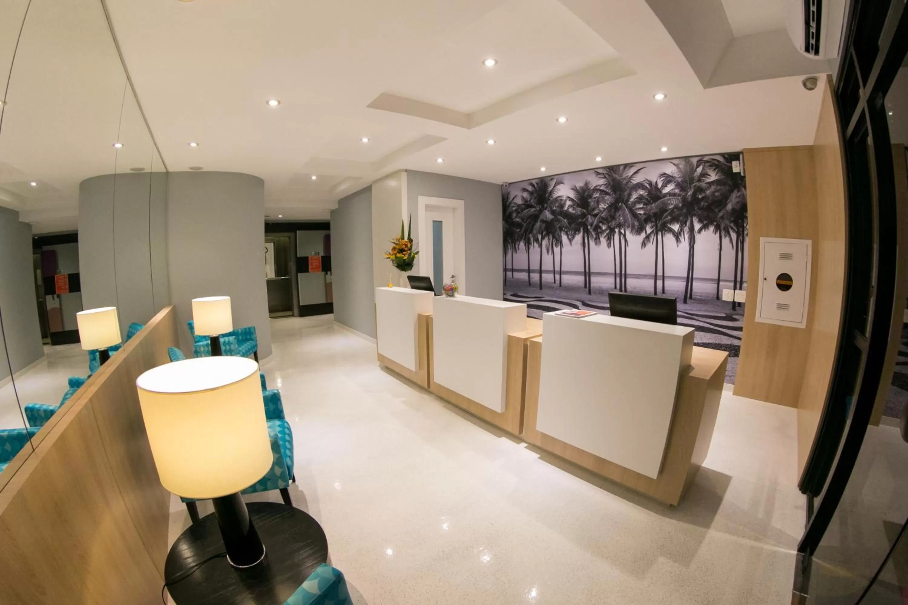 Lobby or reception in Rio Hotel by Bourbon Curitiba