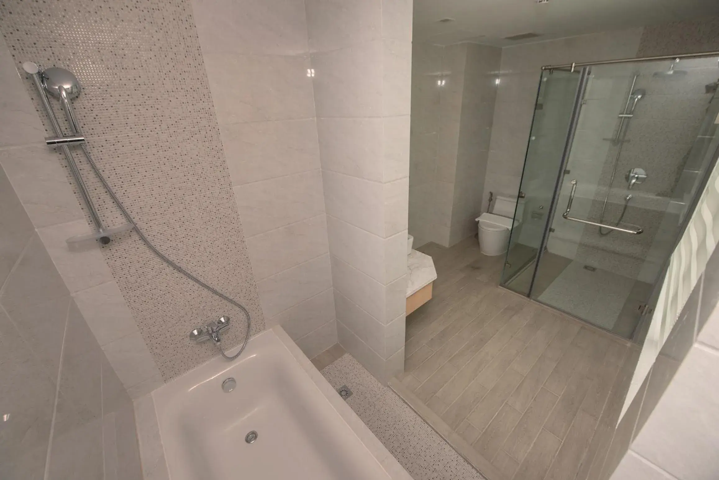 Bathroom in Wyne Hotel