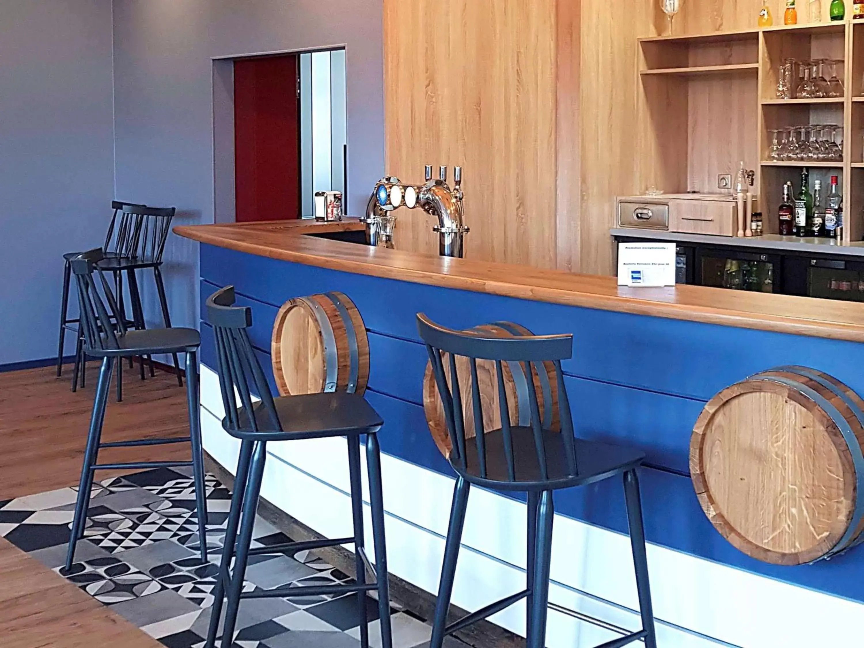 Lounge or bar in ibis Styles Ancenis Centre Lounge or bar in ibis Styles Ancenis Centre