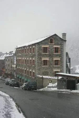 Property Building in Hotel Arinsal