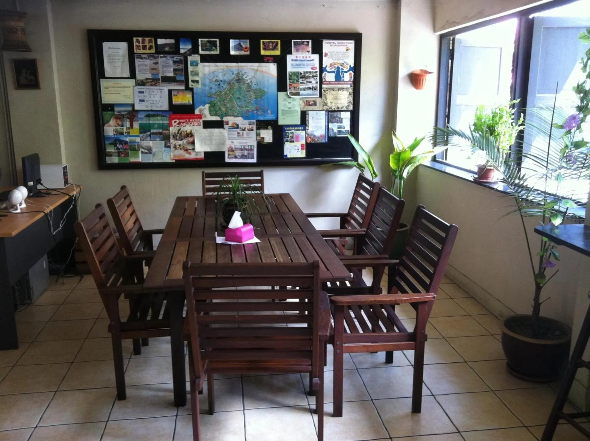 Dining area in Akinabalu Youth Hostel