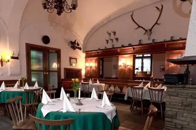 Restaurant/Places to Eat in Gutshotel Odelzhausen