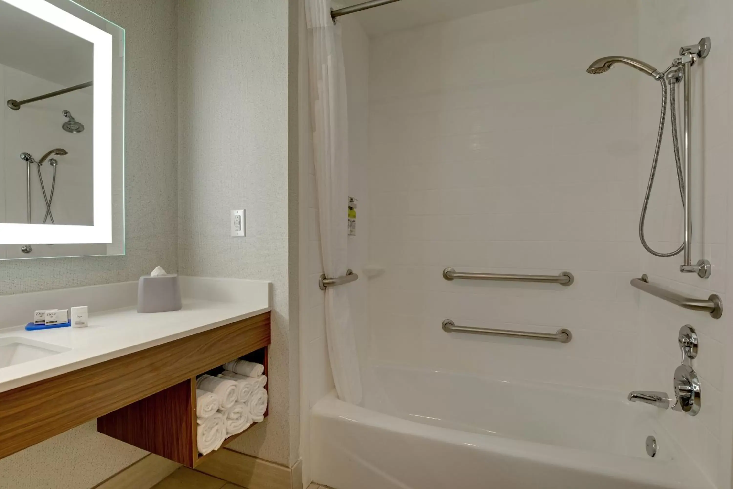 Bathroom in Holiday Inn Express Nashville-Opryland, an IHG Hotel