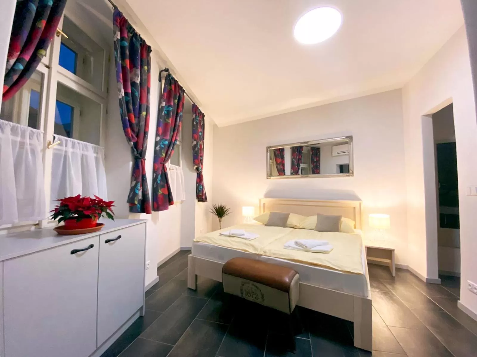 Bed in Historic Centre Residence
