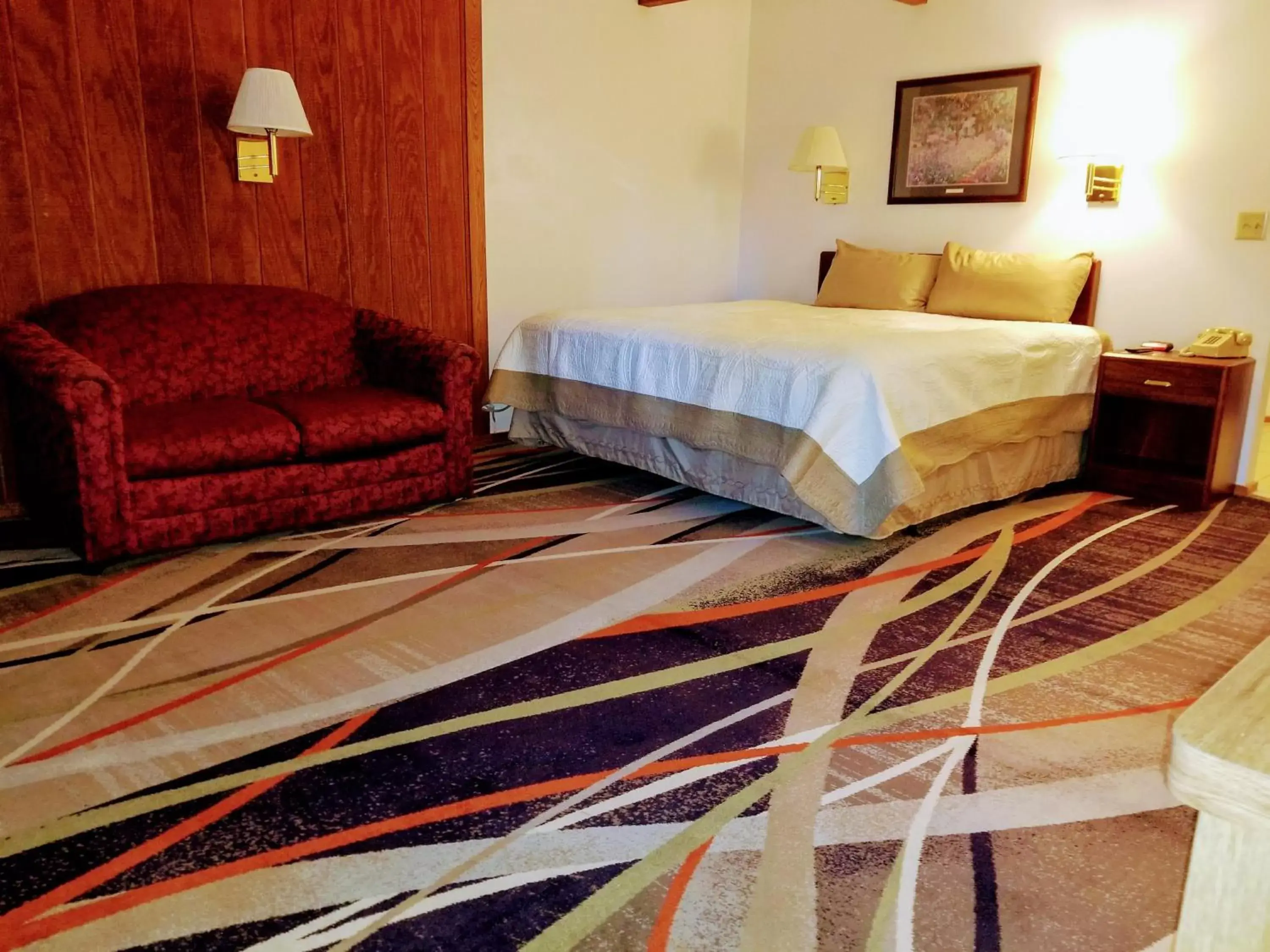 Bed in Round Barn Lodge