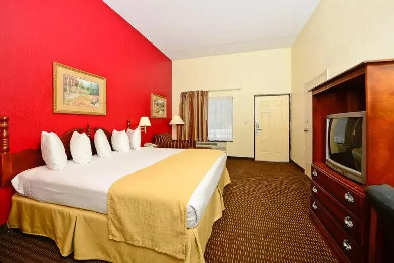 Photo of the whole room, Room Photo in Manchester Heritage Inn & Suites