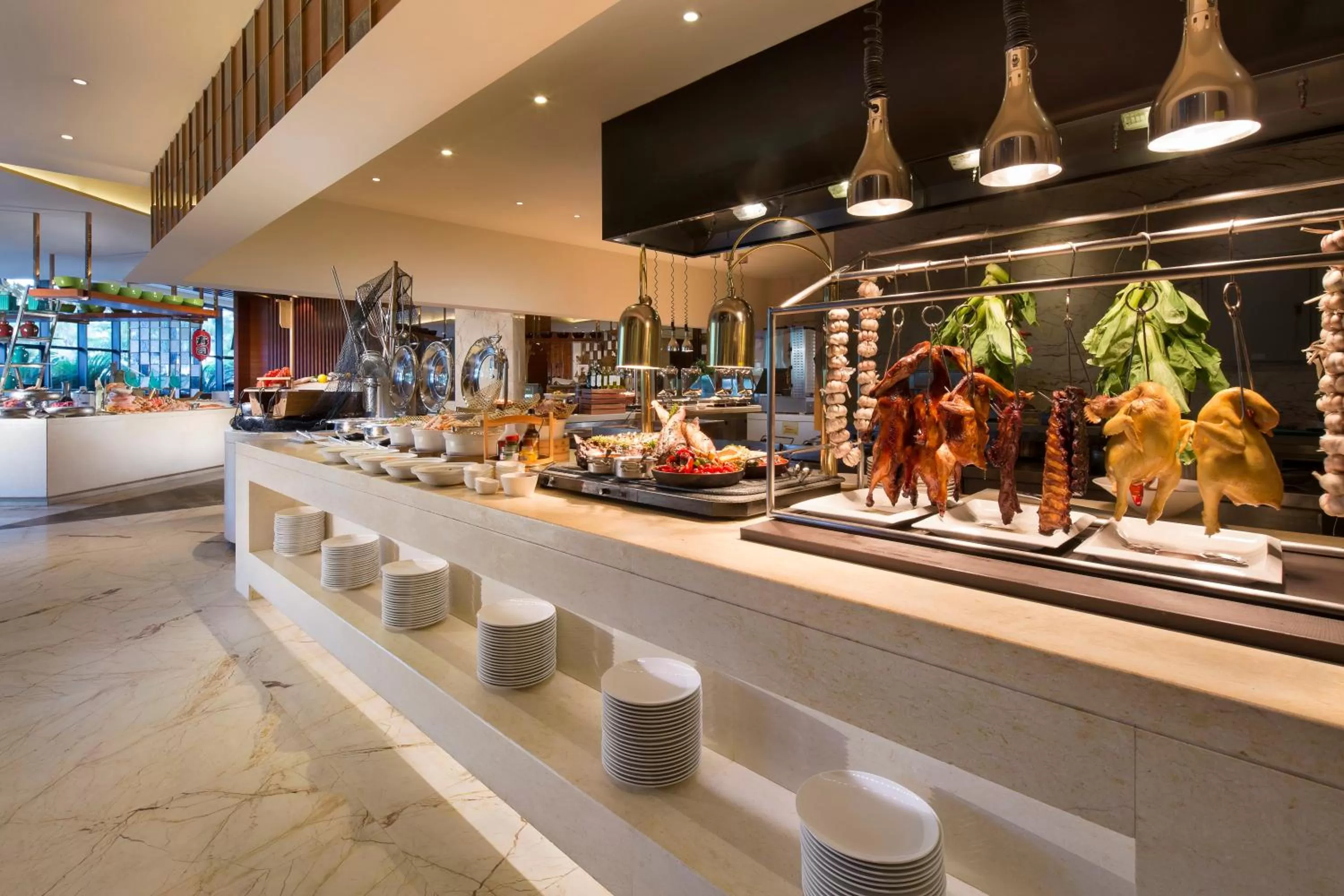 Restaurant/places to eat in Crowne Plaza Sanya City Center by IHG