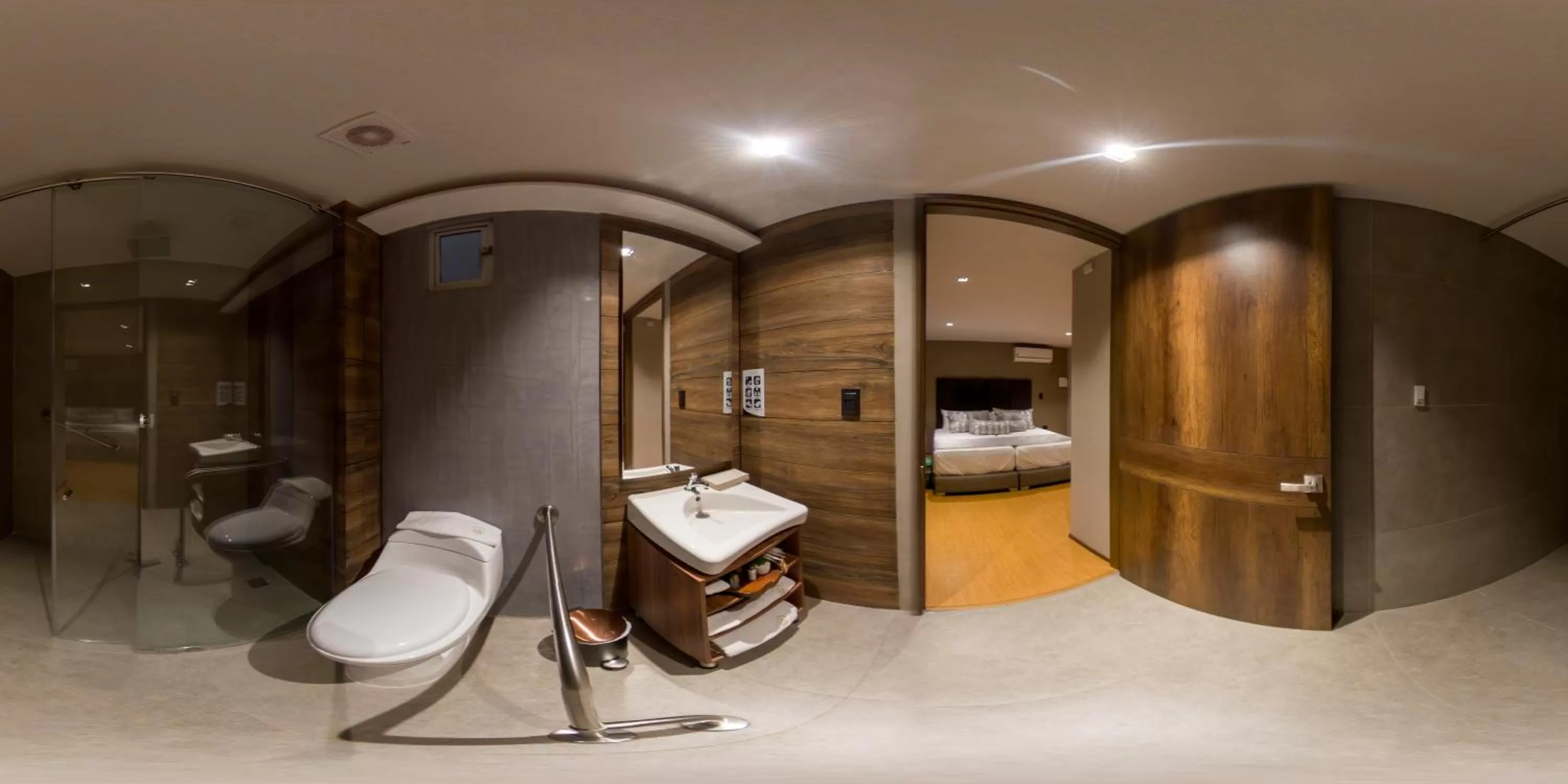 Bathroom in Albura Hotel