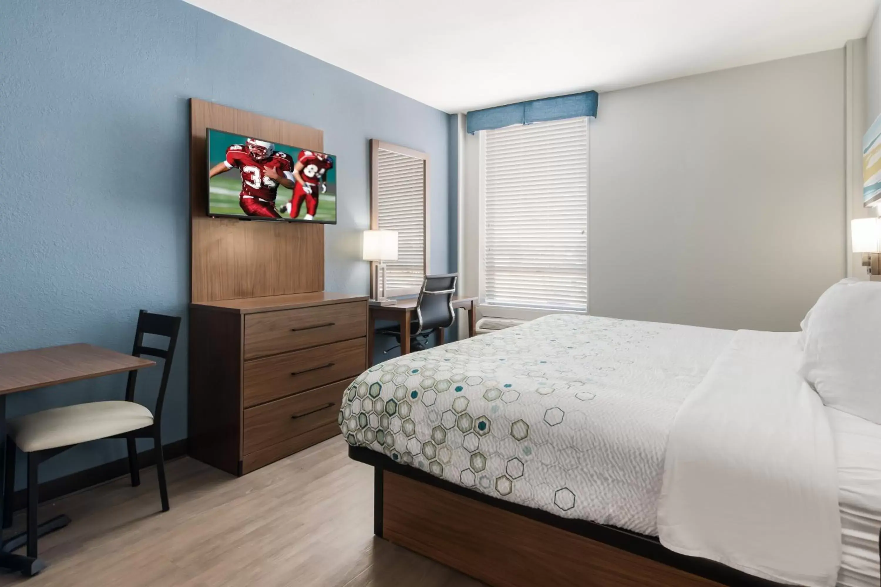 Bedroom, Bed in HomeTowne Studios by Red Roof Newport News - Hampton West