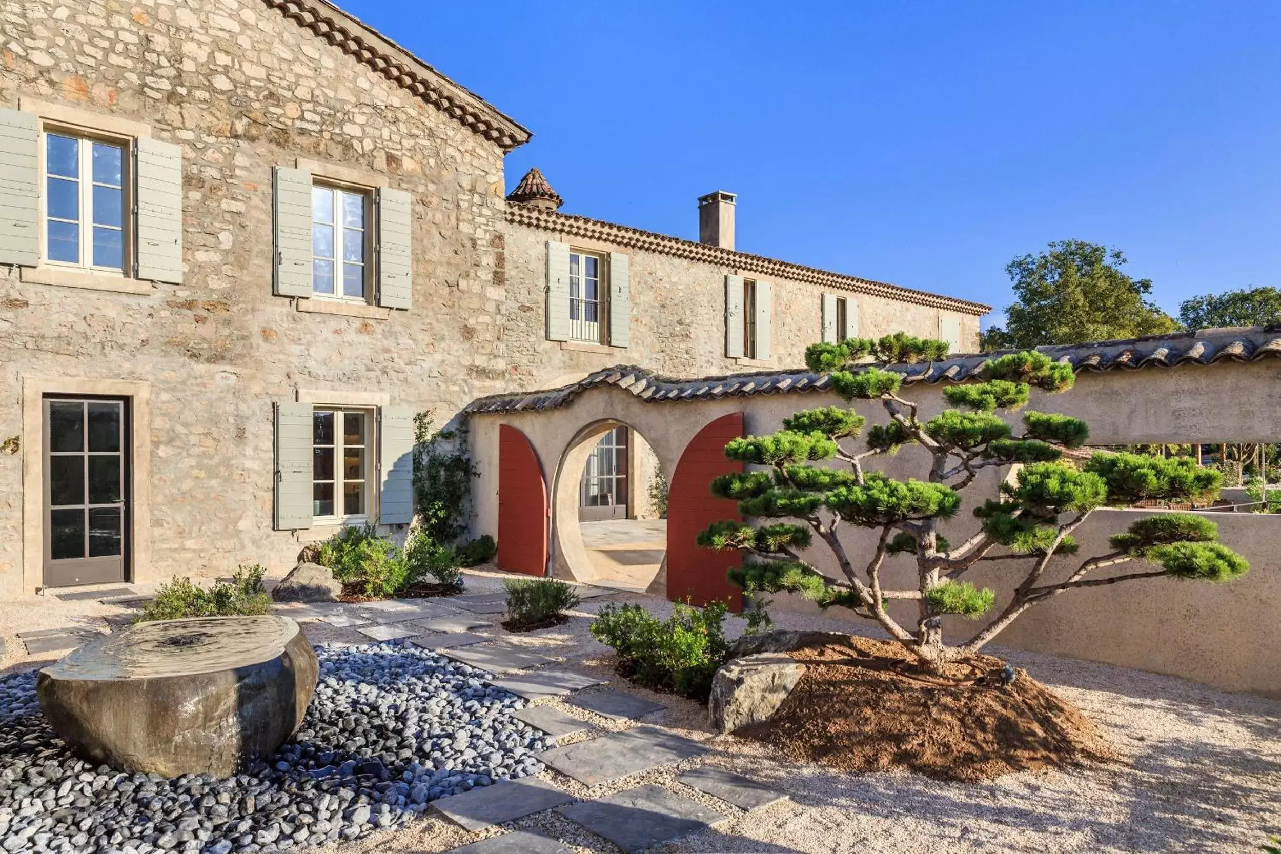 Property Building in Château de Berne