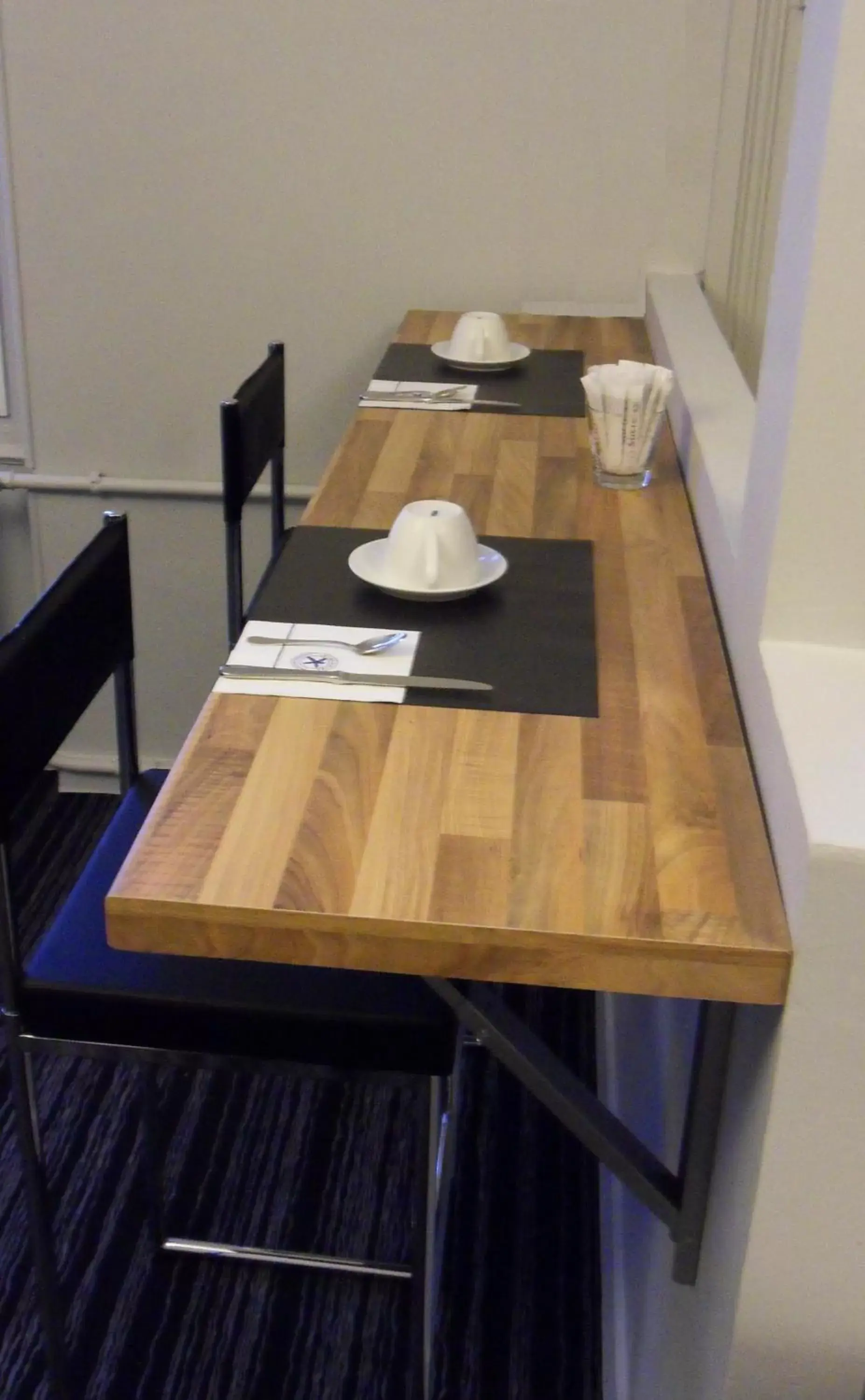 Restaurant/places to eat in Hotel Des Cedres Restaurant/places to eat in Hotel Des Cedres