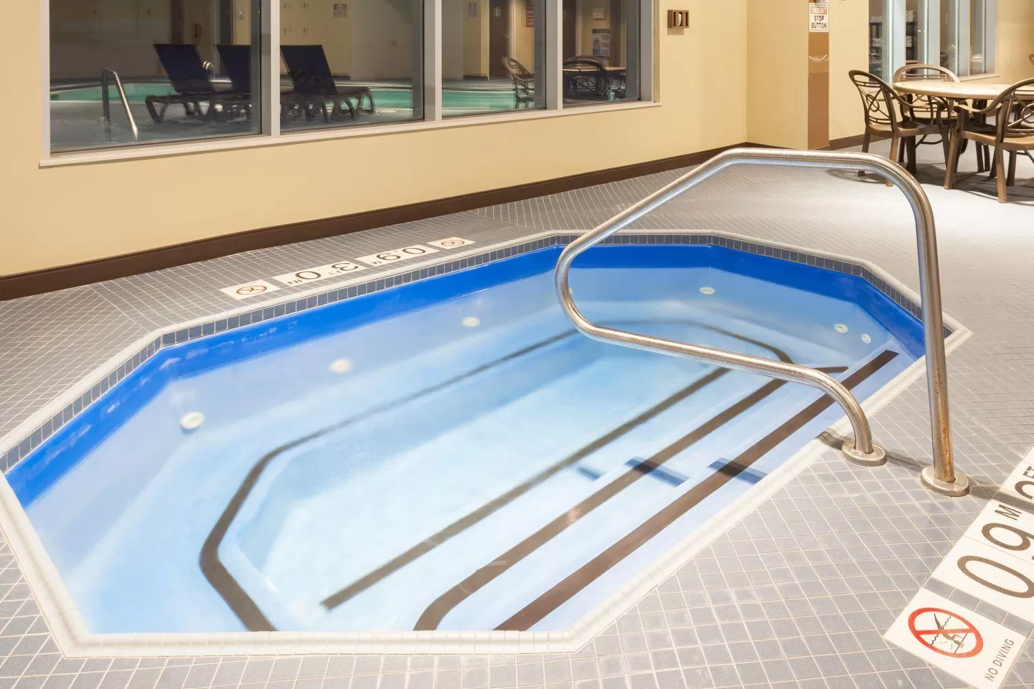 Swimming pool in Microtel Inn & Suites by Wyndham - Timmins