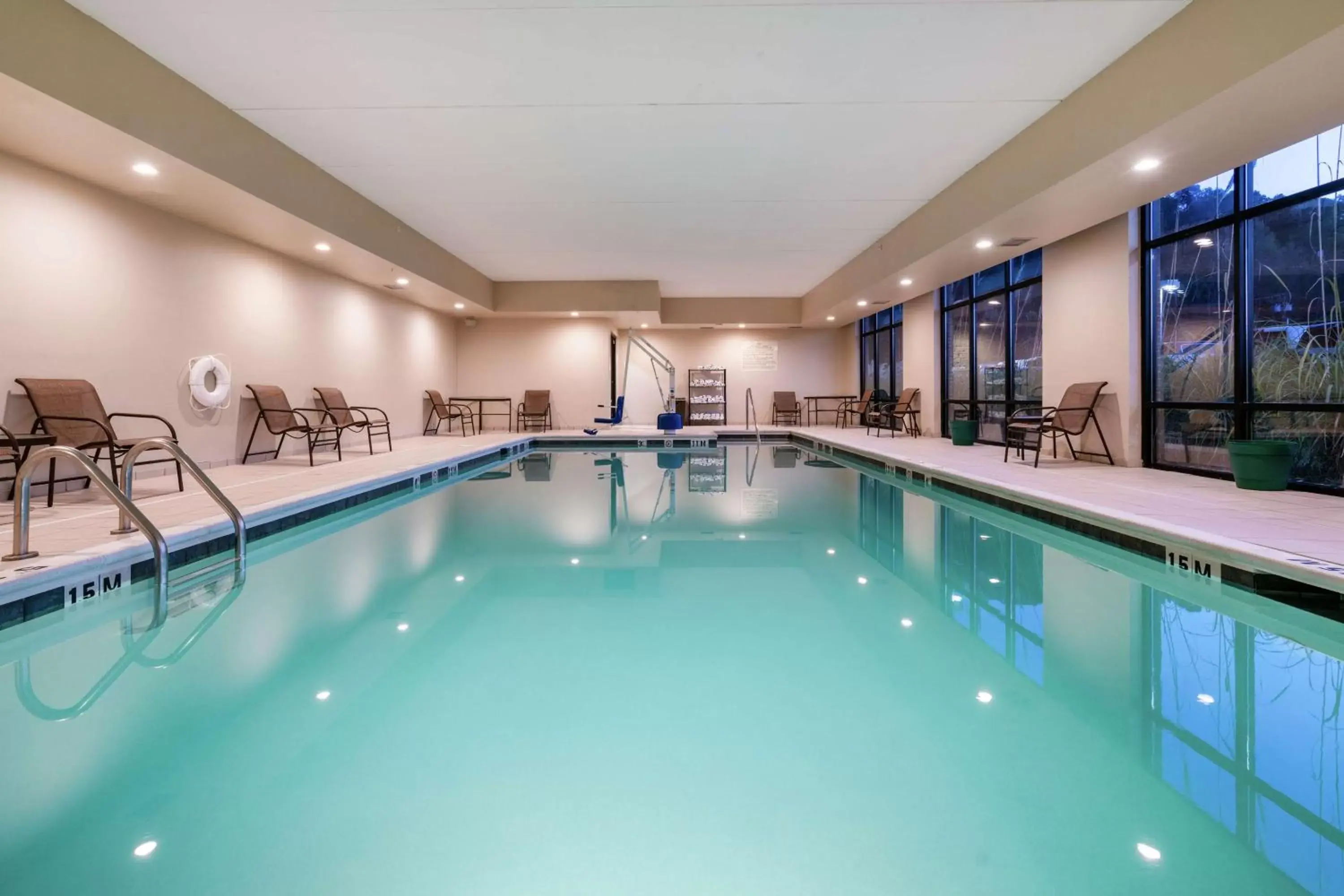 Swimming Pool in Hampton Inn University Area, Huntington, Wv