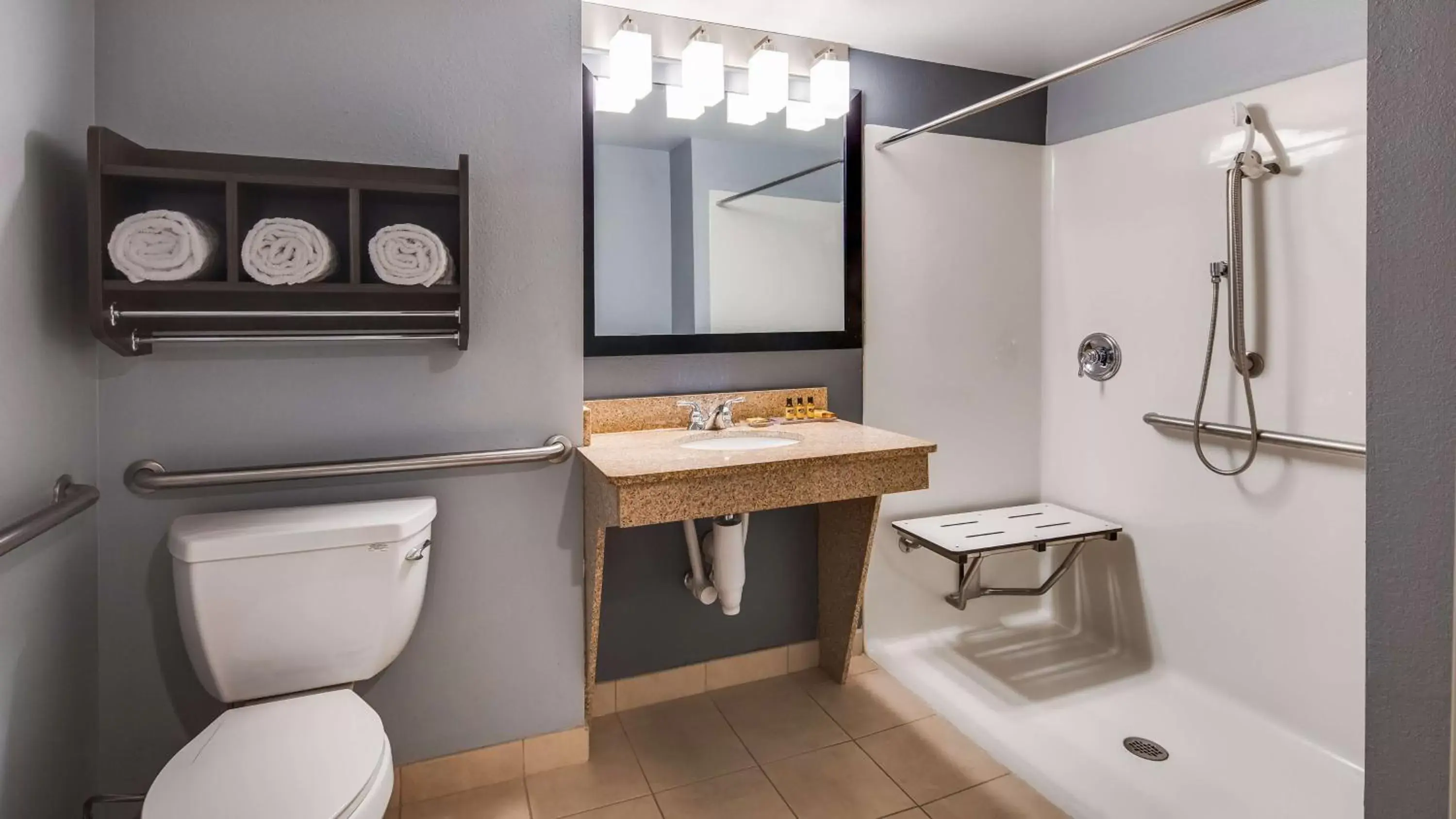 Bathroom in Best Western Plus Champaign/Urbana Inn