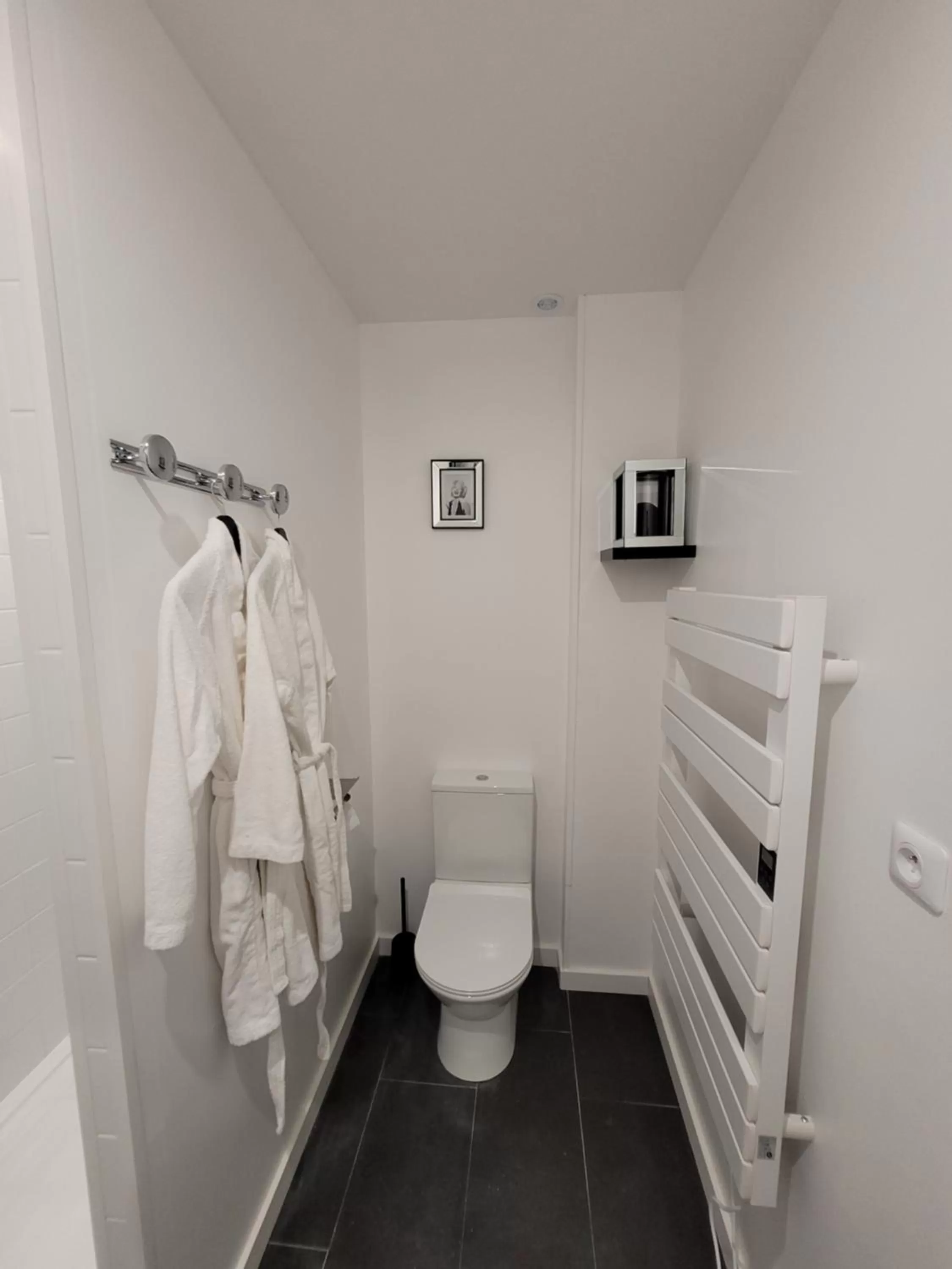 Bathroom in La maison père camembert