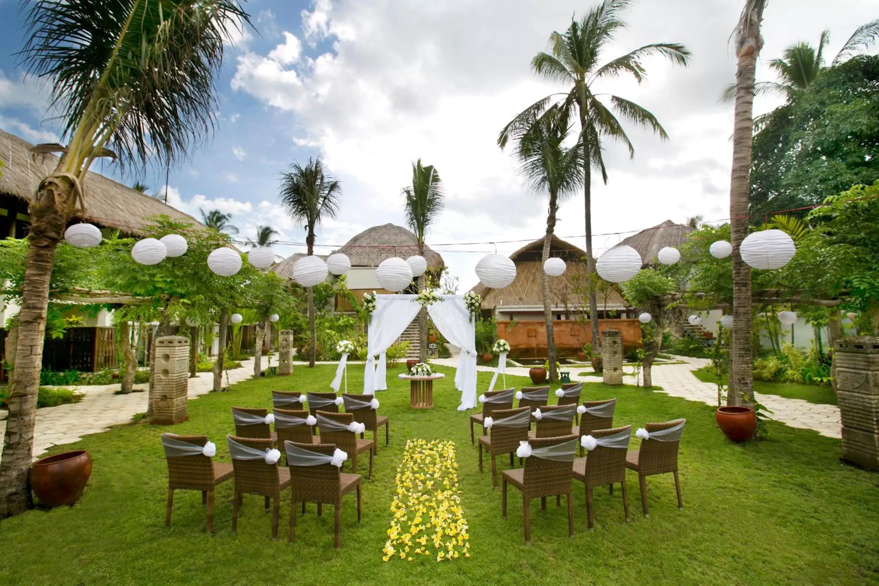 Garden, Restaurant/Places to Eat in Sudamala Resort, Senggigi, Lombok