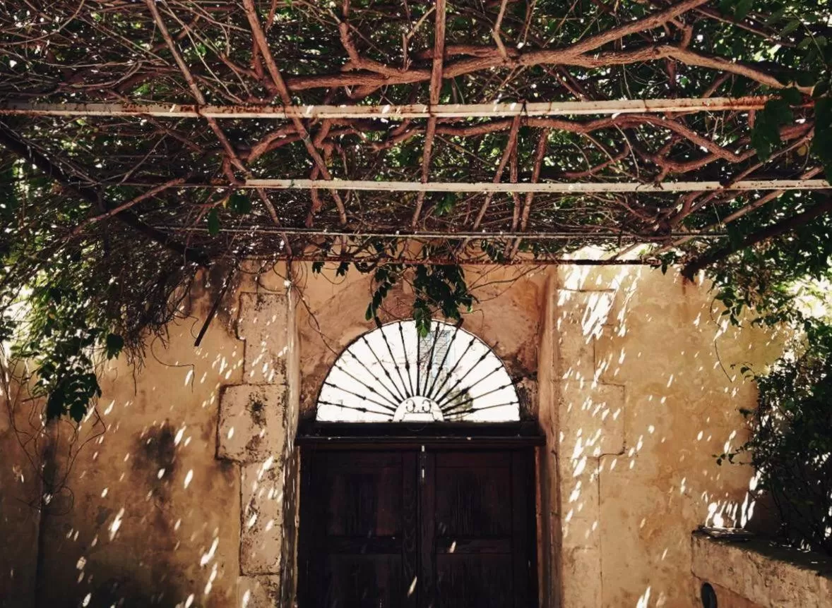 Inner courtyard view in Palazzo Gambuzza