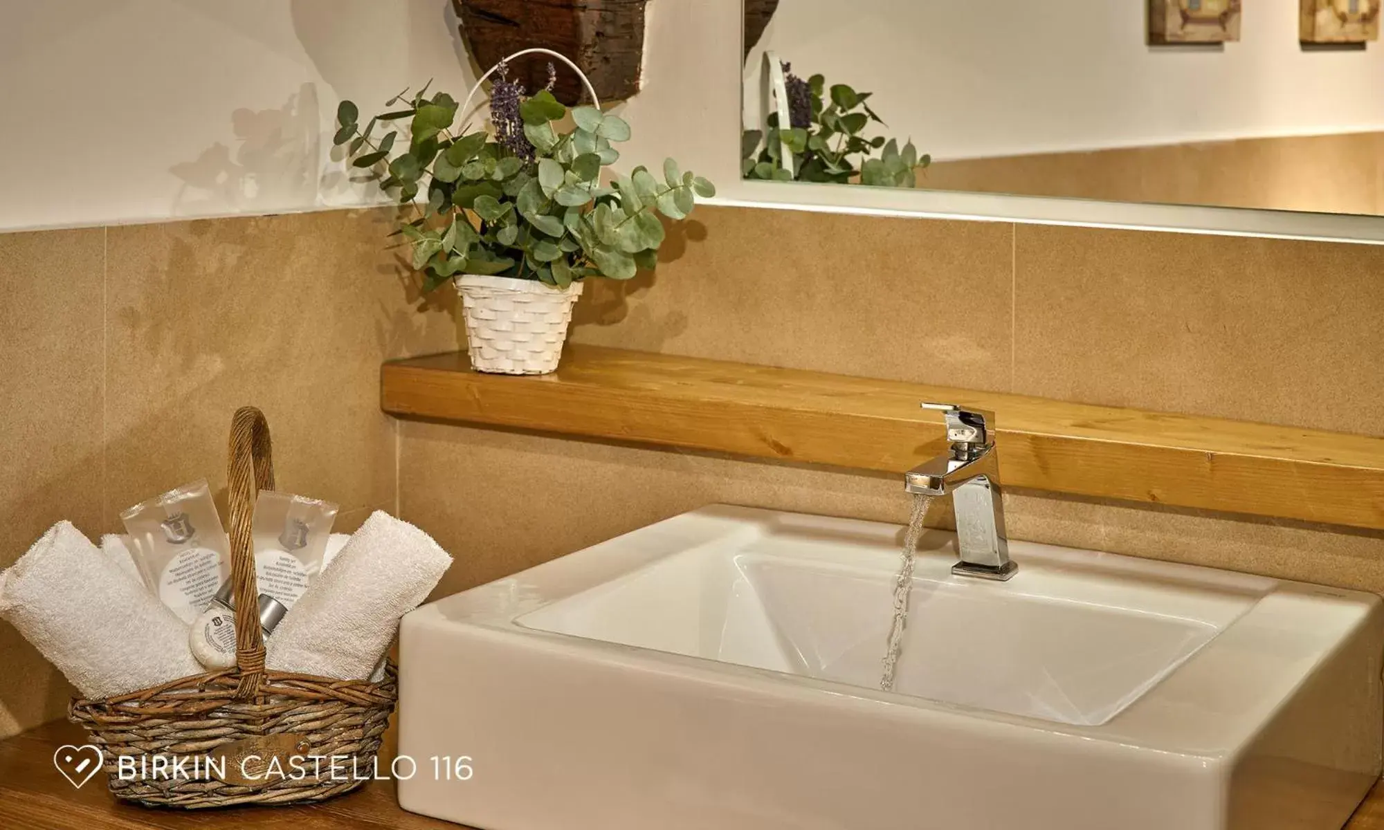 Bathroom in Albergo Diffuso Birkin Castello