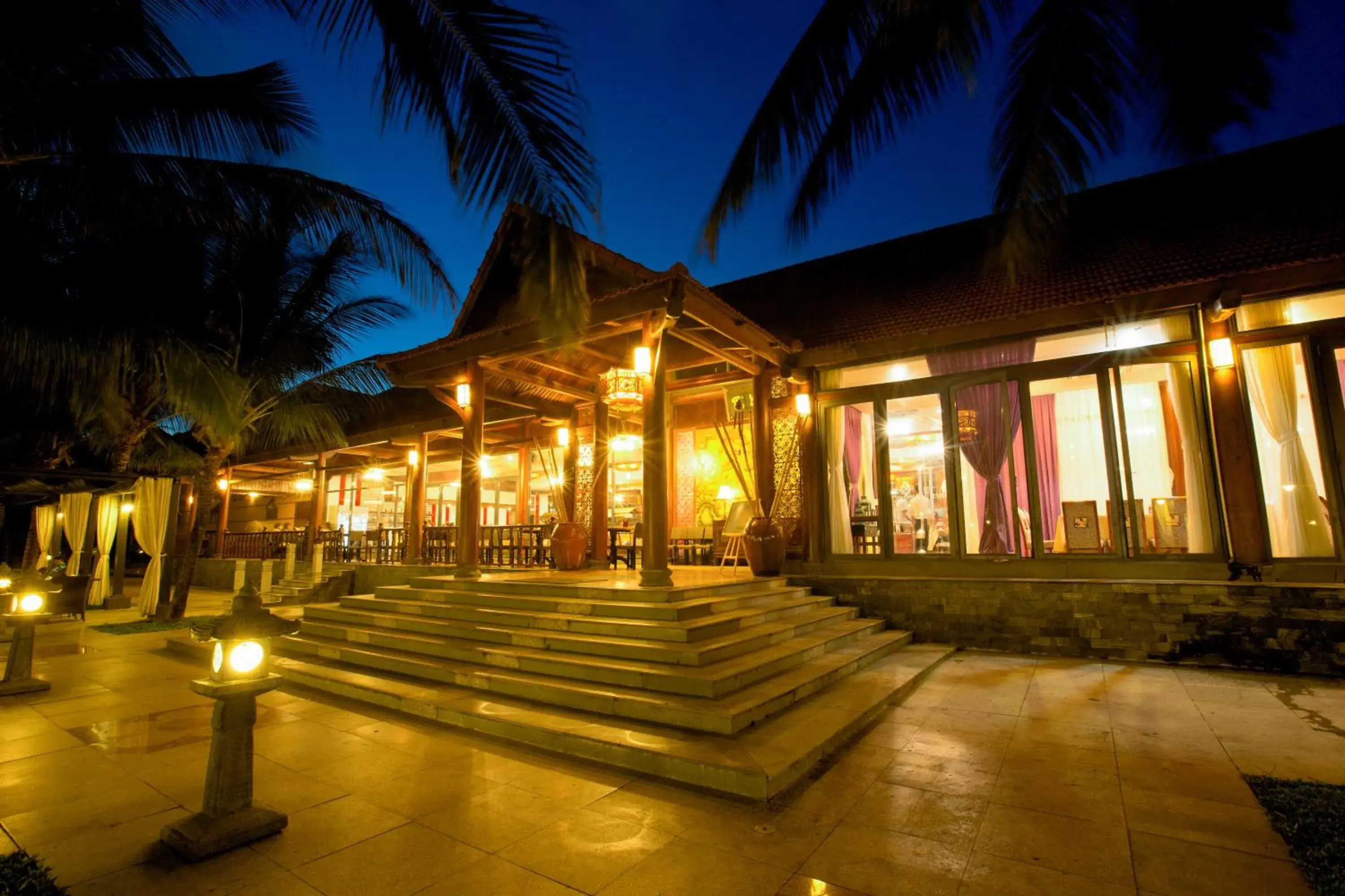 Restaurant/places to eat, Property Building in Seava Ho Tram Beach Resort