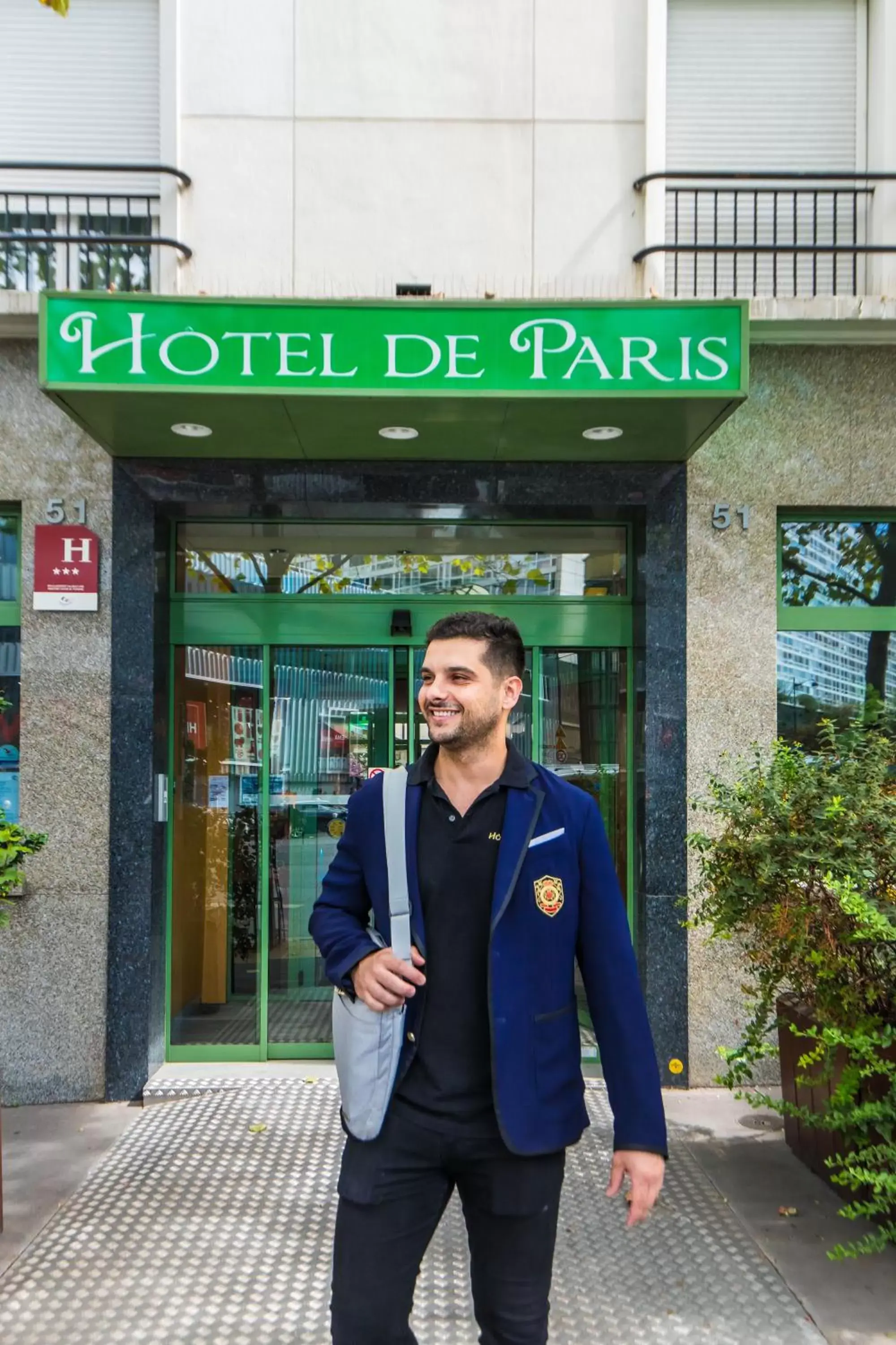 Property building in HOTEL DE PARIS MONTPARNASSE