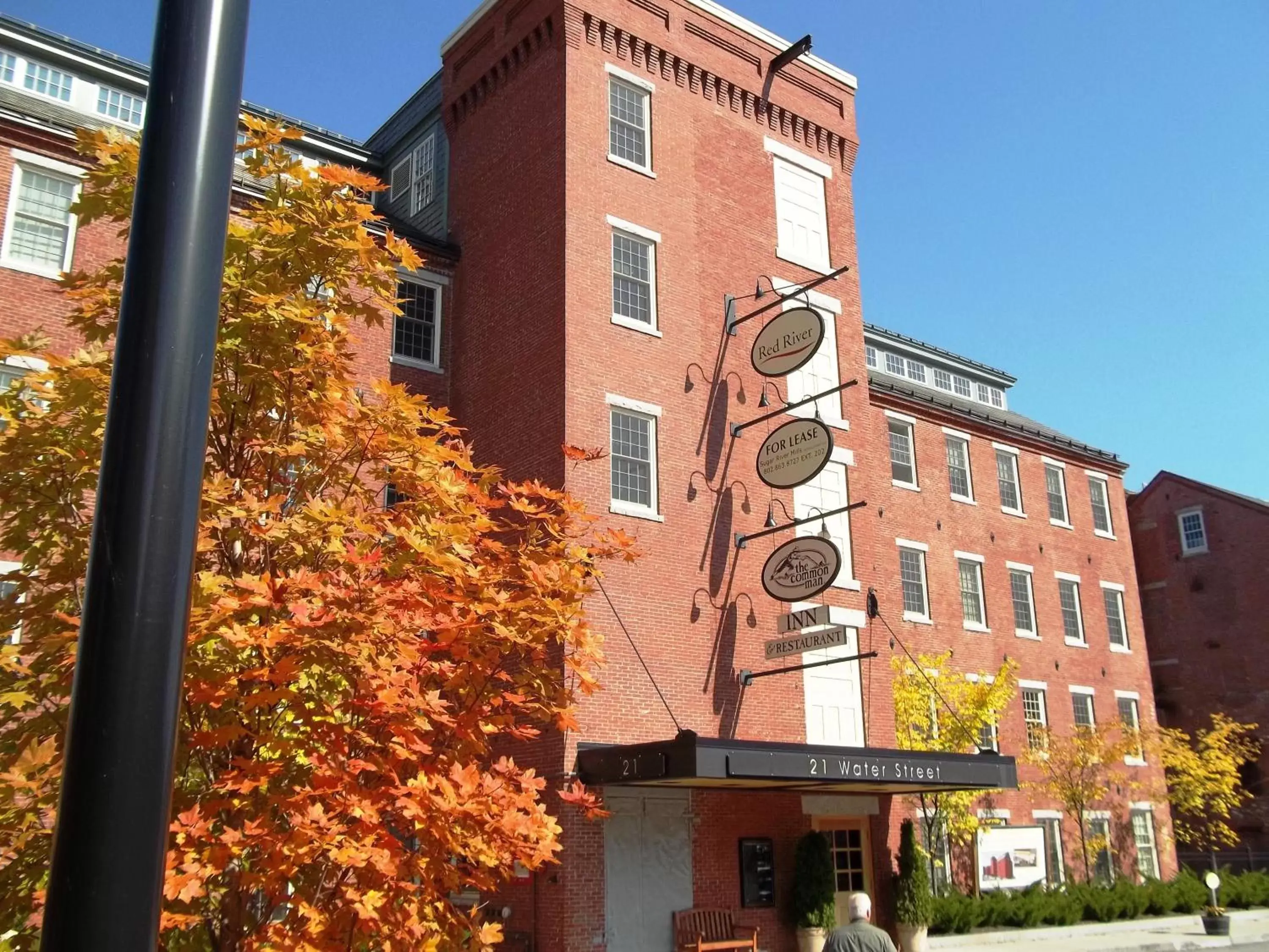 Facade/entrance, Property Building in The Common Man Inn & Restaurant