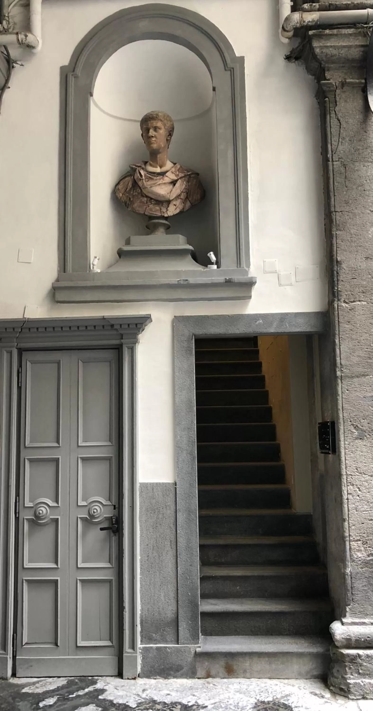 Facade/entrance in Caruso Place Luxury Rooms & Suites