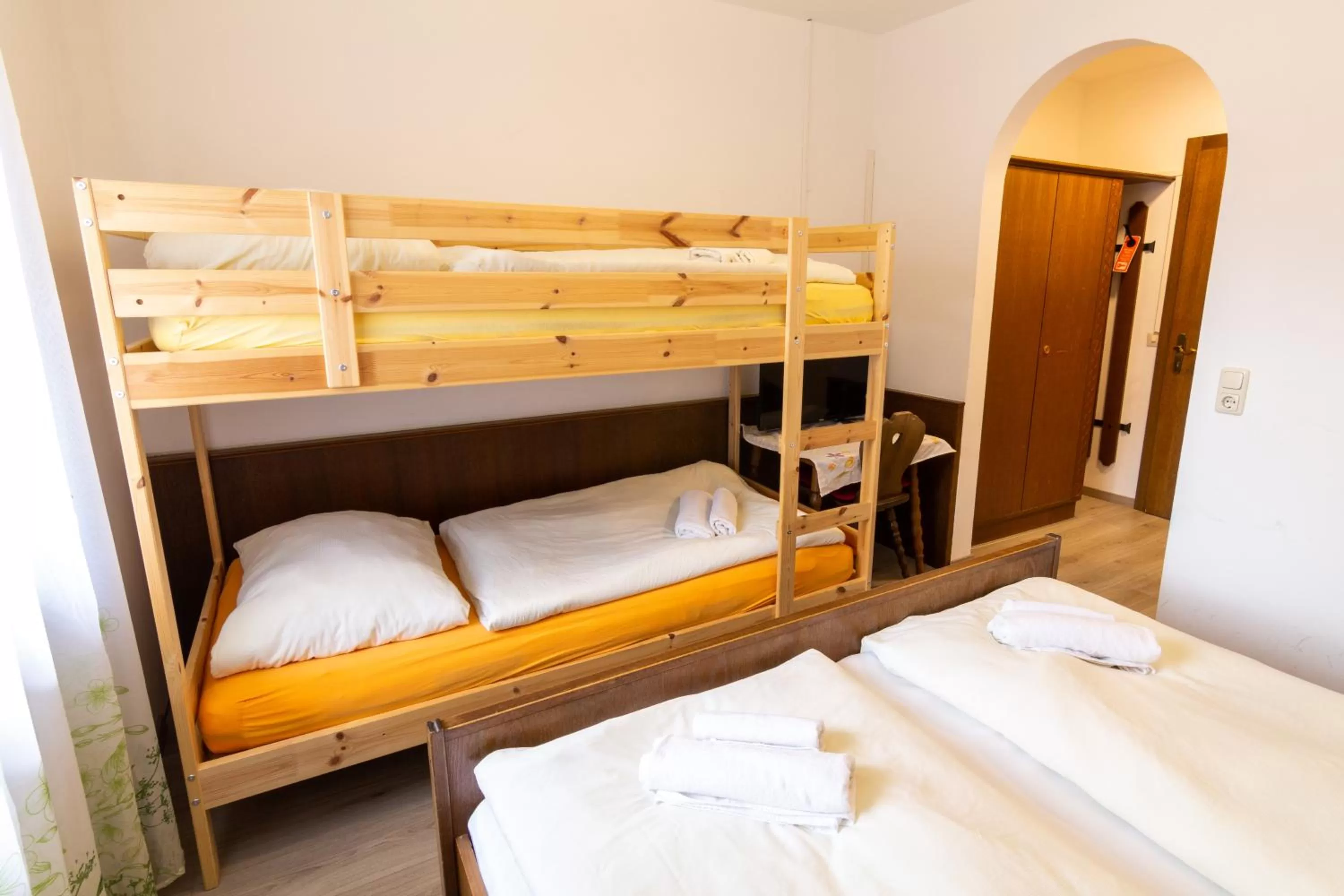 Photo of the whole room, Bed in Metzgerwirt Vieh Heli