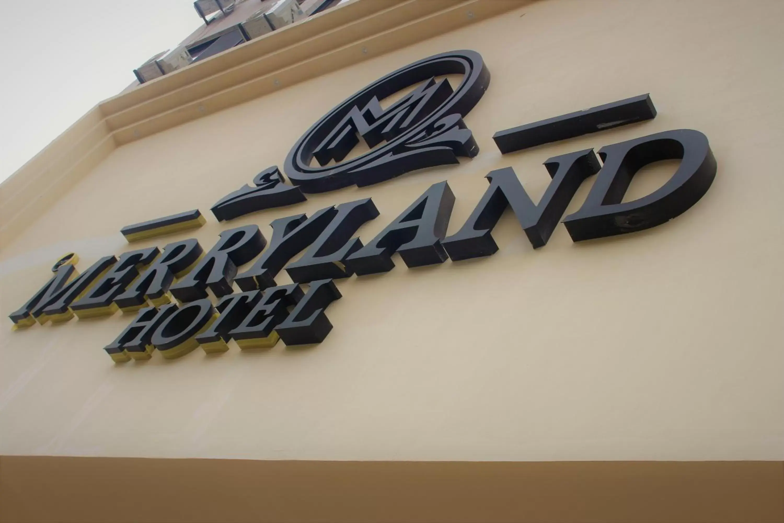 Property building in New MerryLand Hotel Property building in New MerryLand Hotel