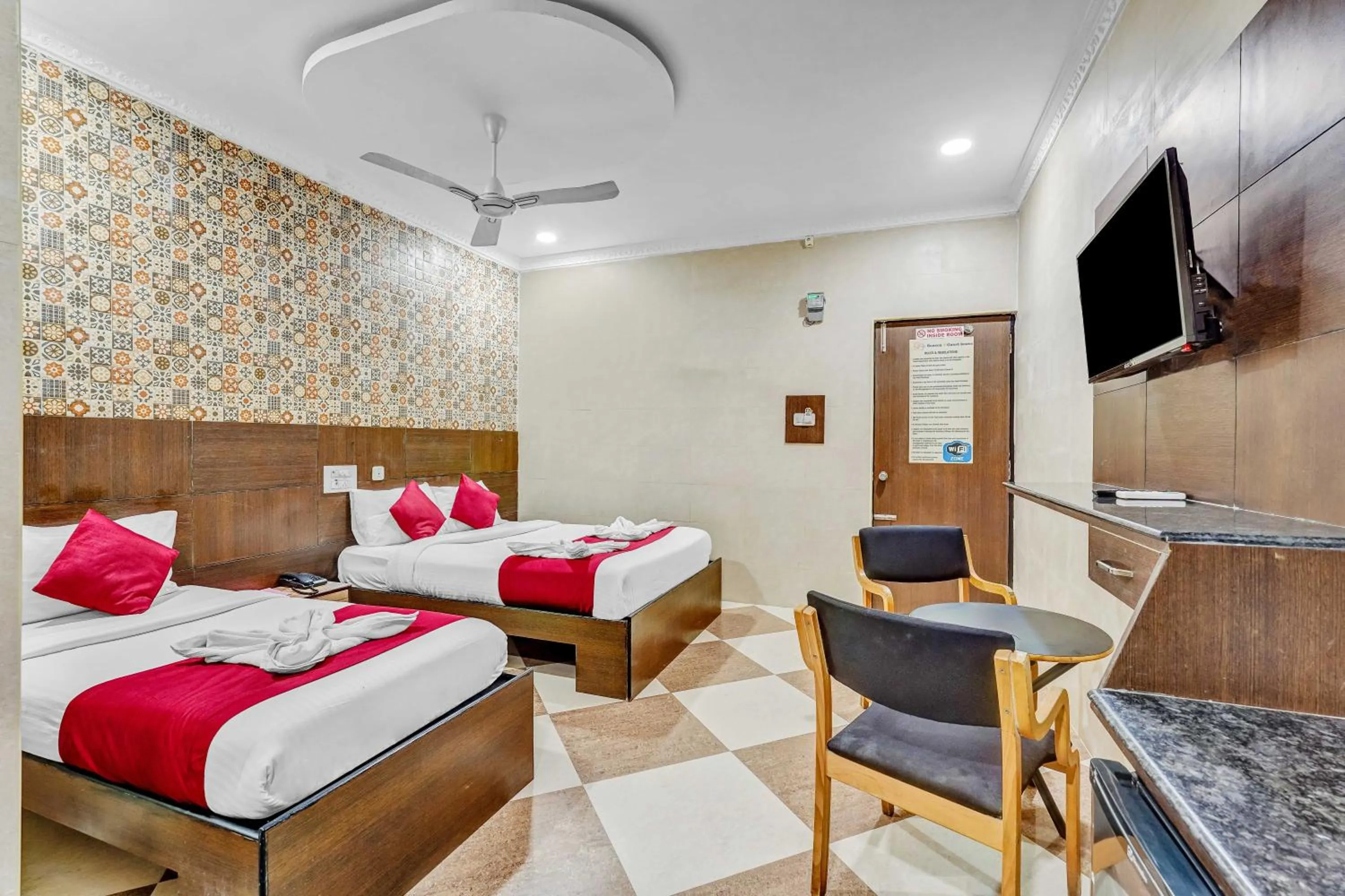 Property building, Bed in Season 4 Residences - Teynampet Near Apollo Hospital ,Balaji Dental, US Consulate