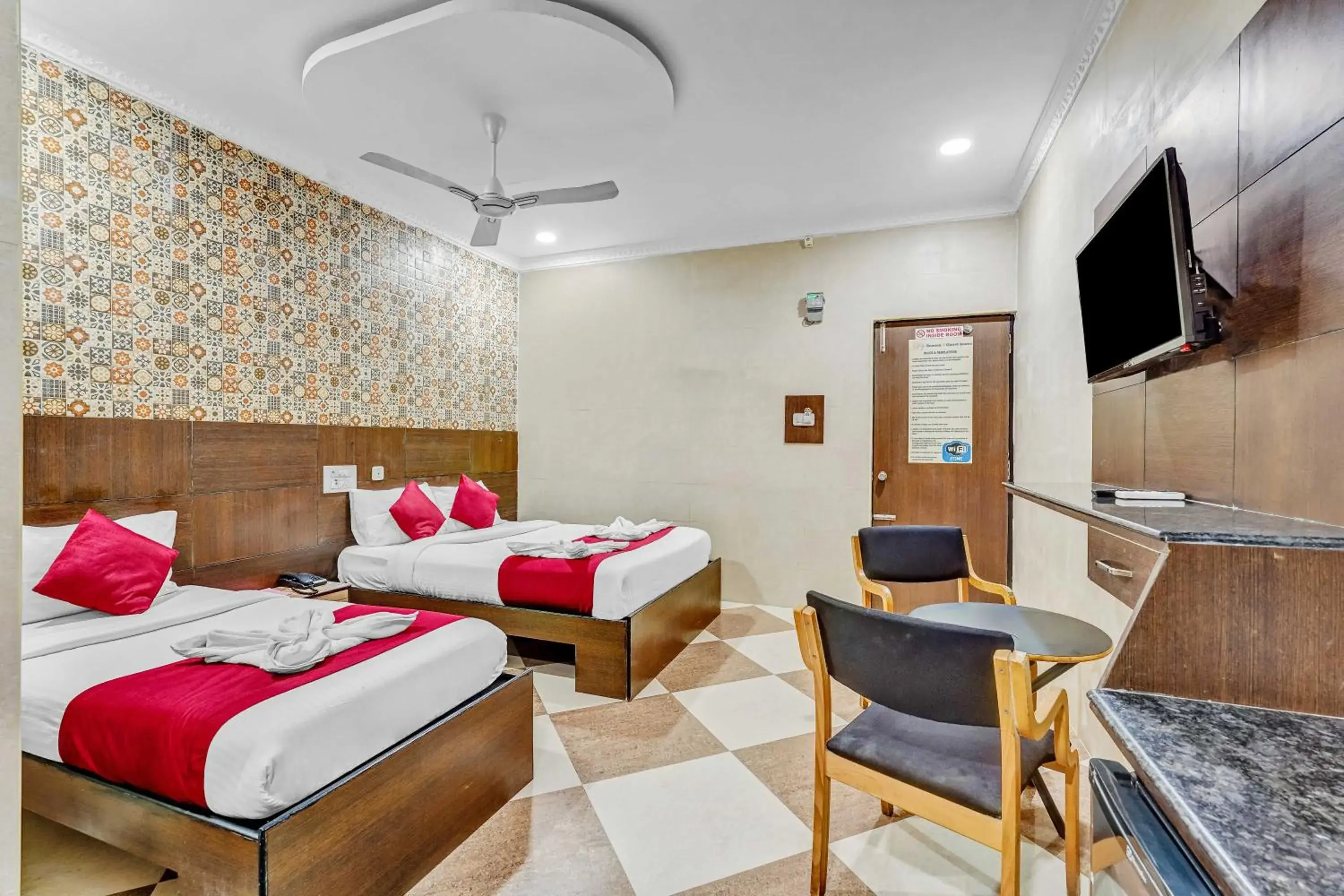 Property building, Bed in Season 4 Residences - Teynampet Near Apollo Hospital ,Balaji Dental, US Consulate Property building, Bed in Season 4 Residences - Teynampet Near Apollo Hospital ,Balaji Dental, US Consulate