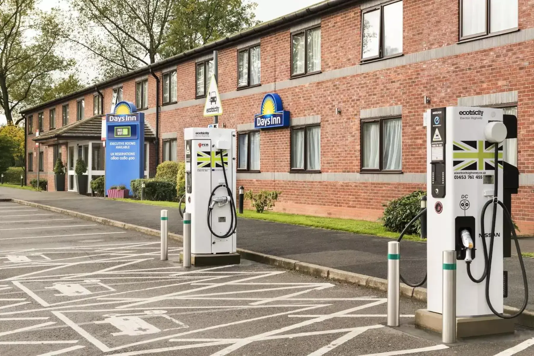 Facade/entrance in Days Inn Corley NEC - M6 Facade/entrance in Days Inn Corley NEC - M6