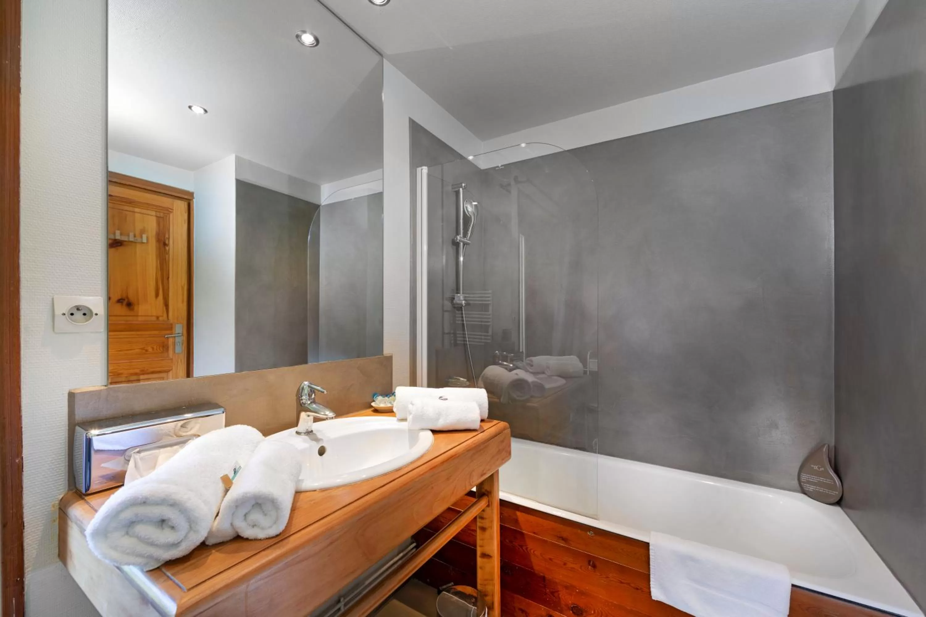 Bed in Hotel du Golf