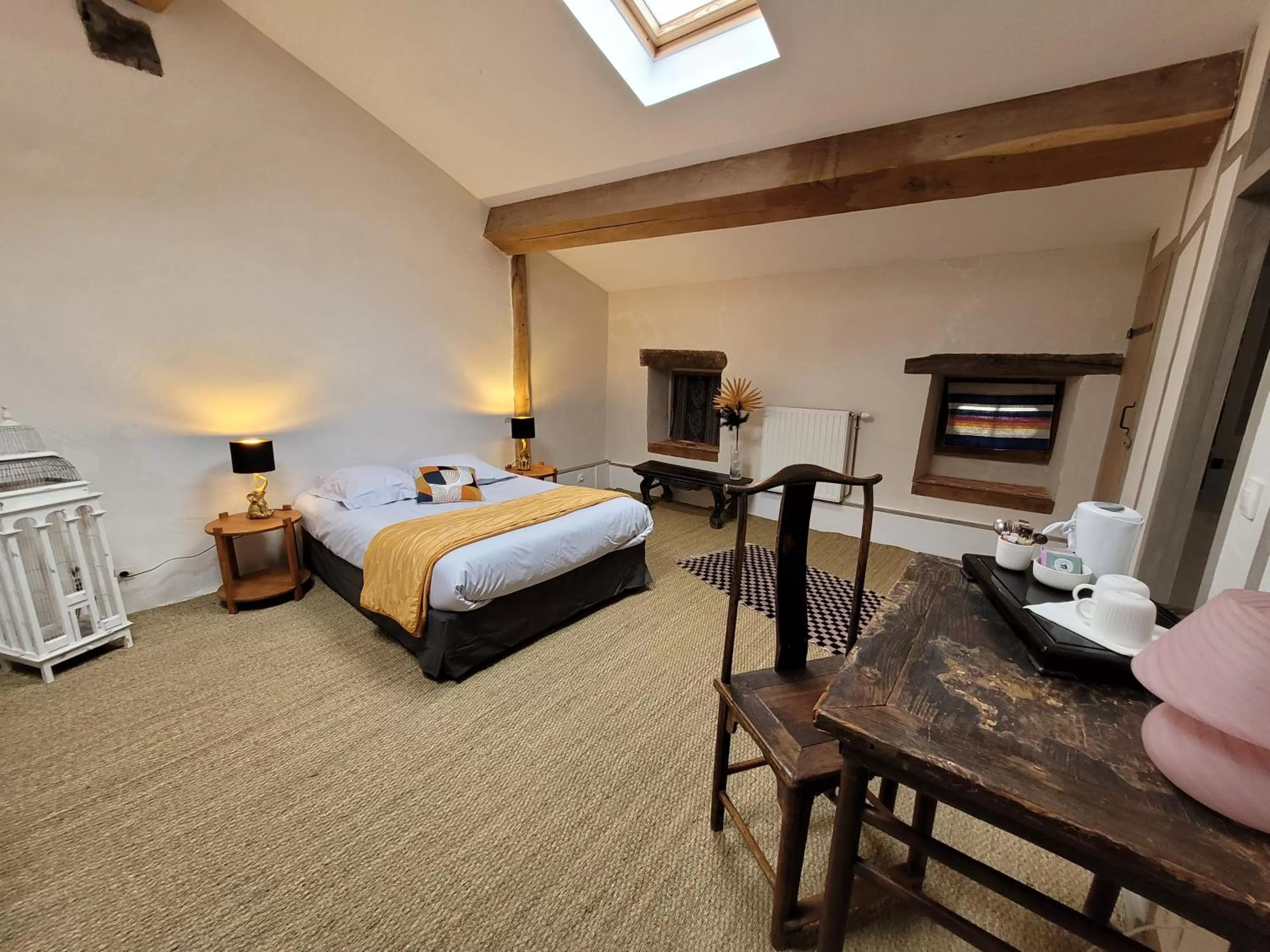 Photo of the whole room, Bed in La Cressonnière