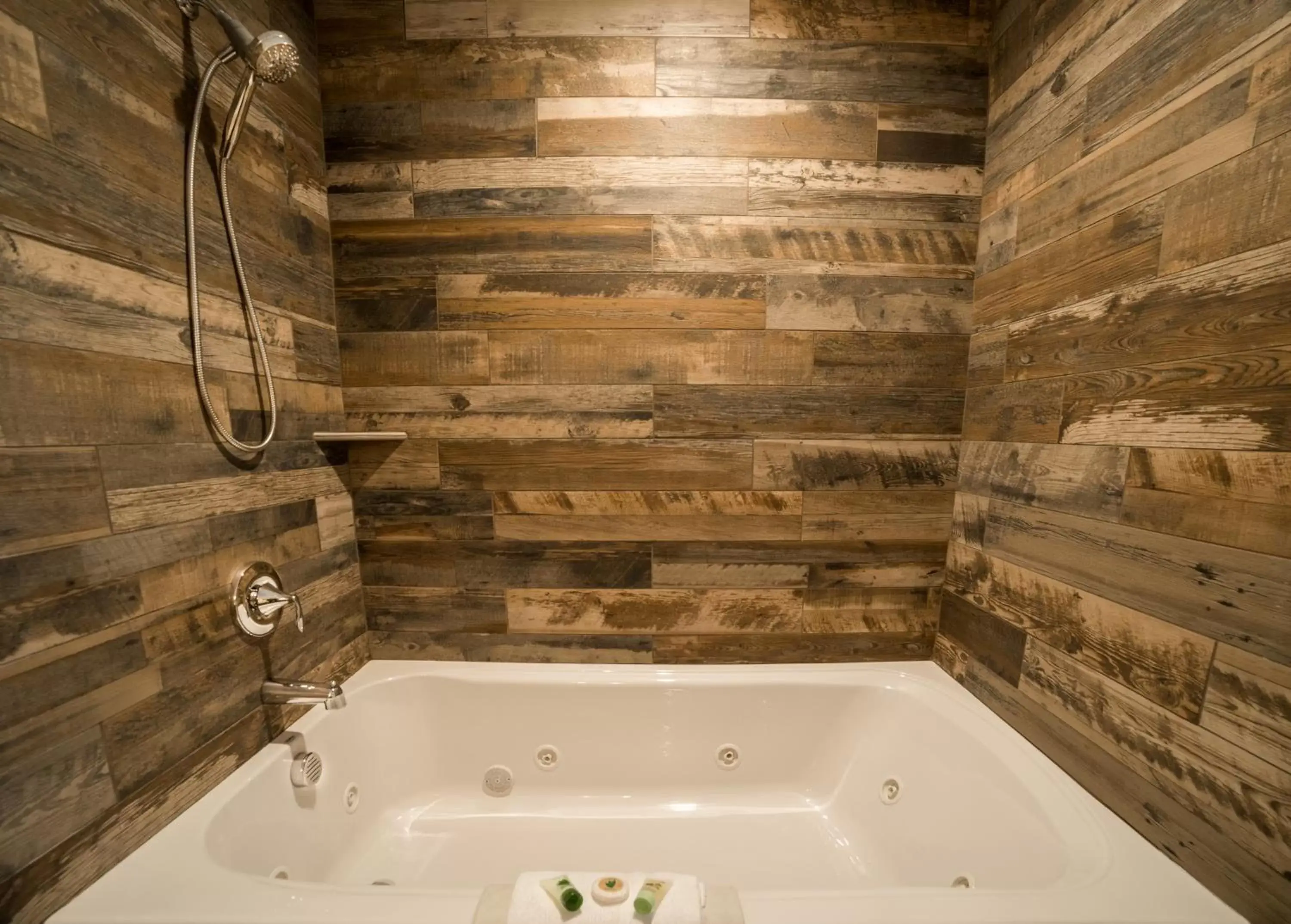 Shower, Bathroom in Eagle Cap Chalets