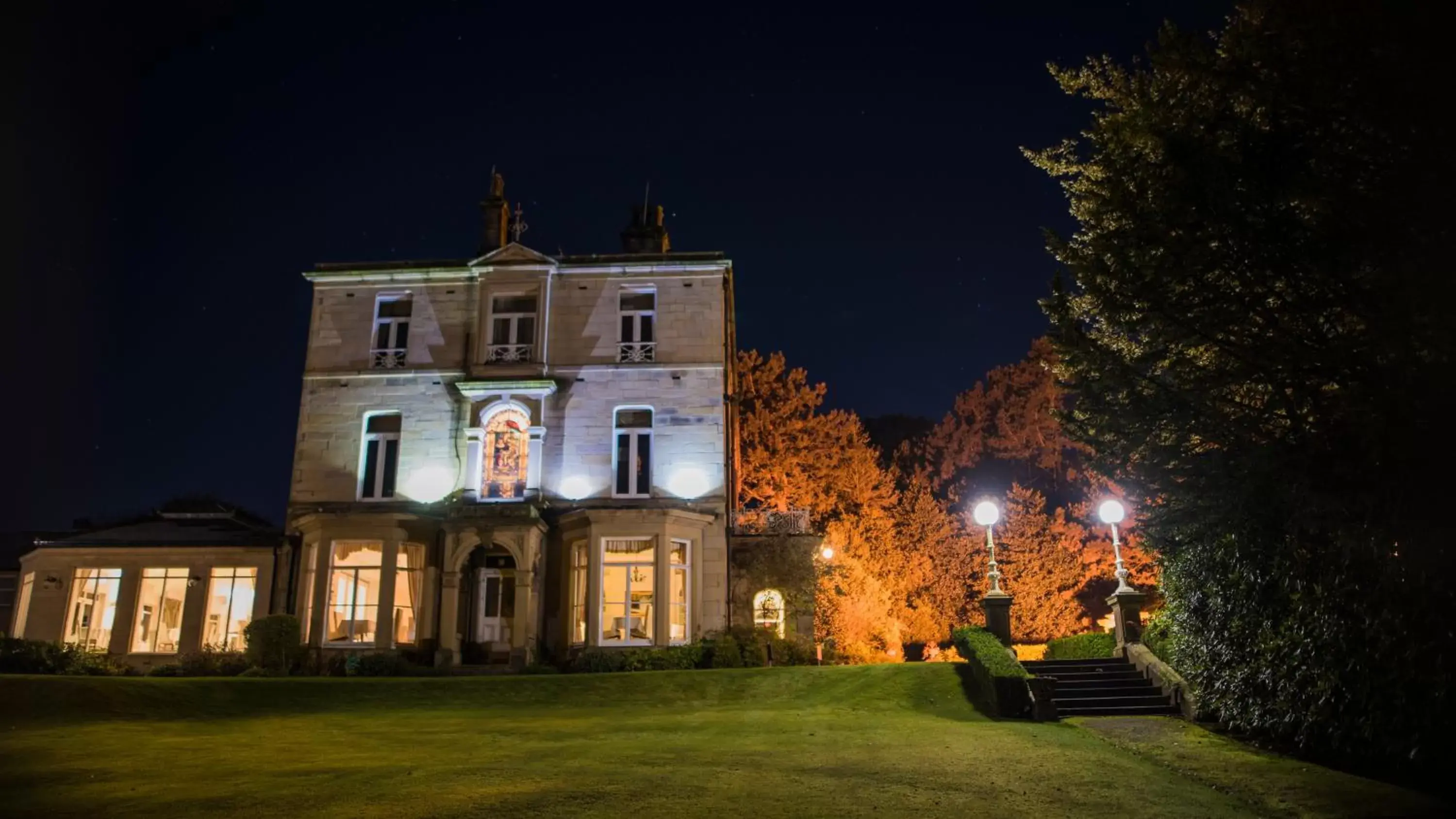 Facade/entrance, Property Building in Astley Bank Hotel