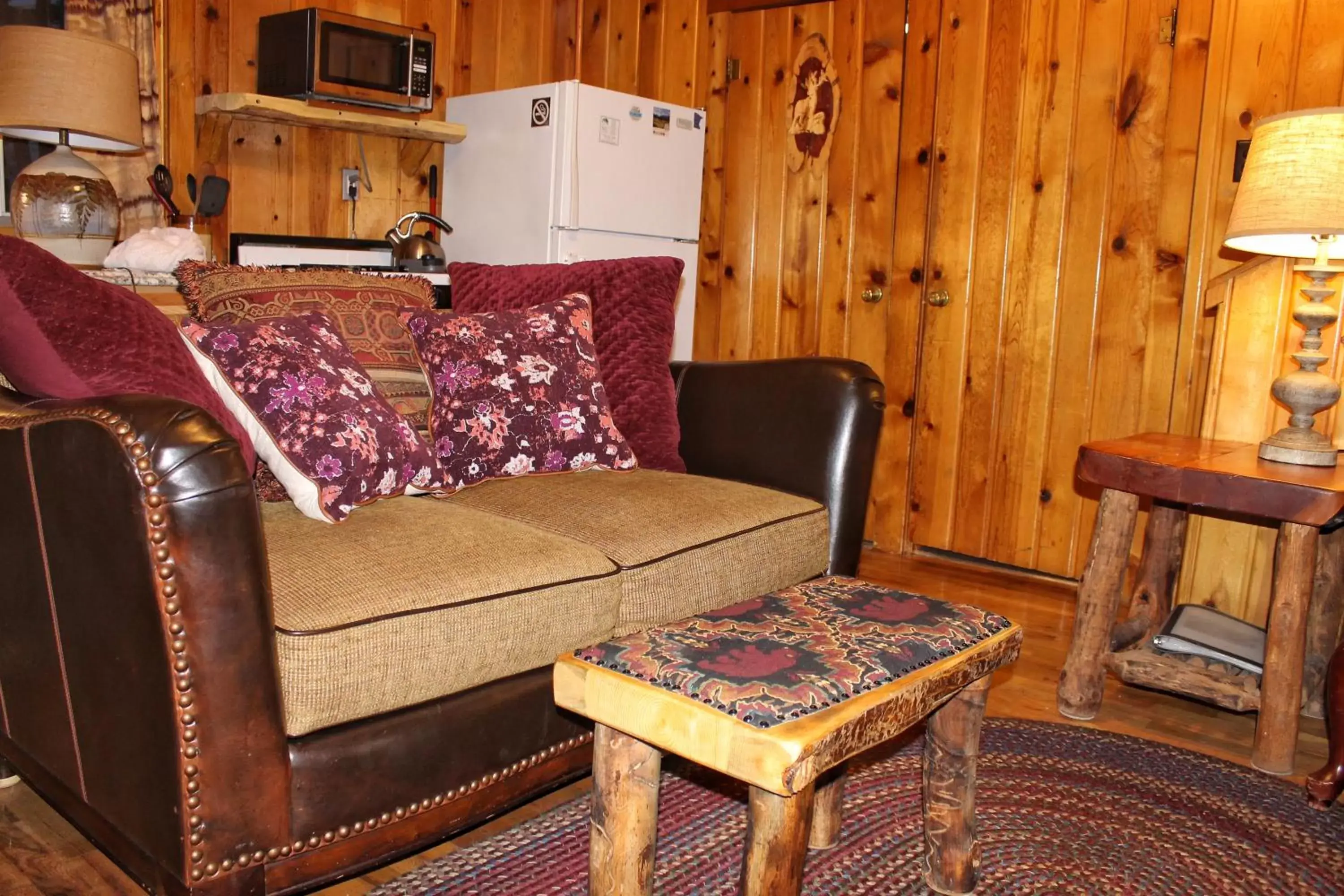 Living room, Seating Area in Pine Haven Resort