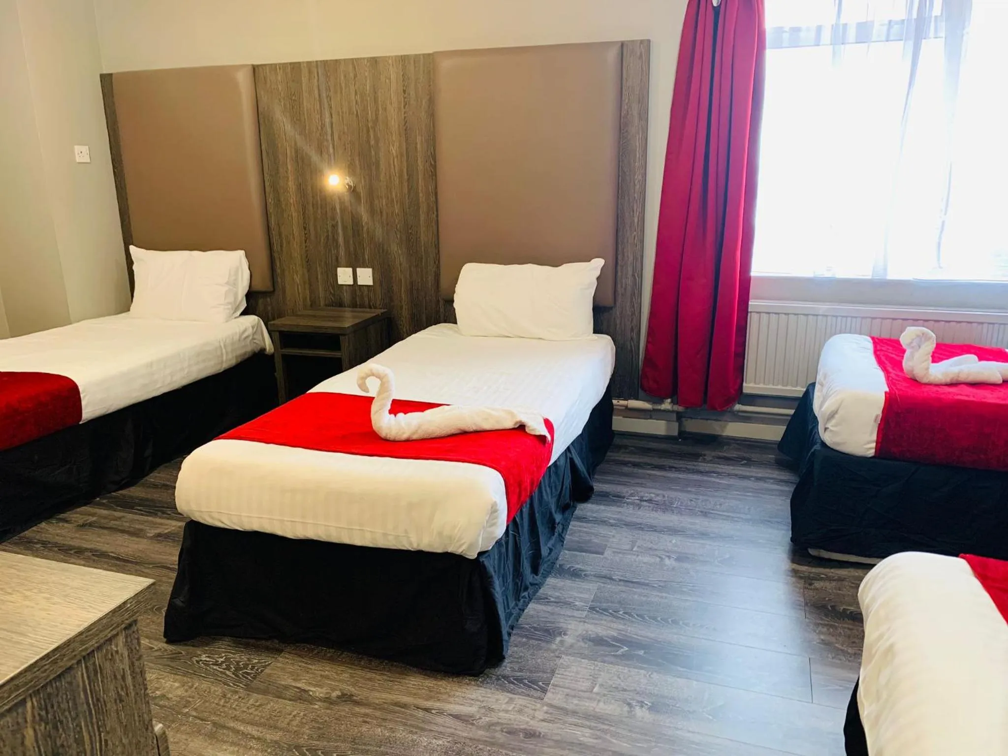 Bedroom, Bed in Hotel Lily