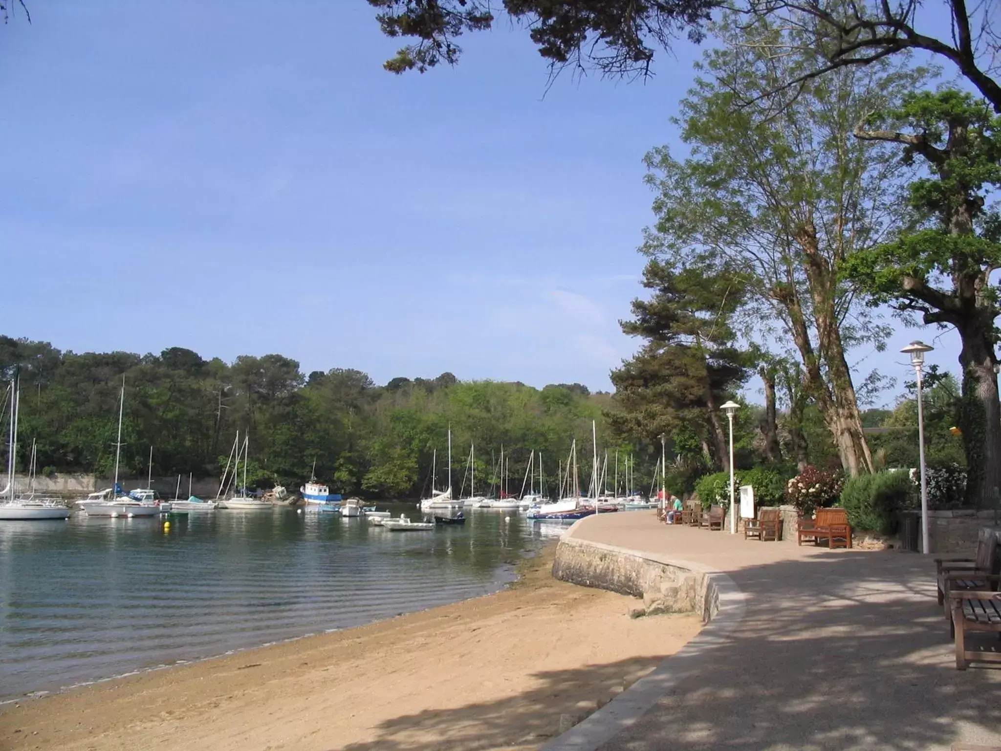 Off site, Beach in B&B HOTEL Vannes Ouest Golfe du Morbihan