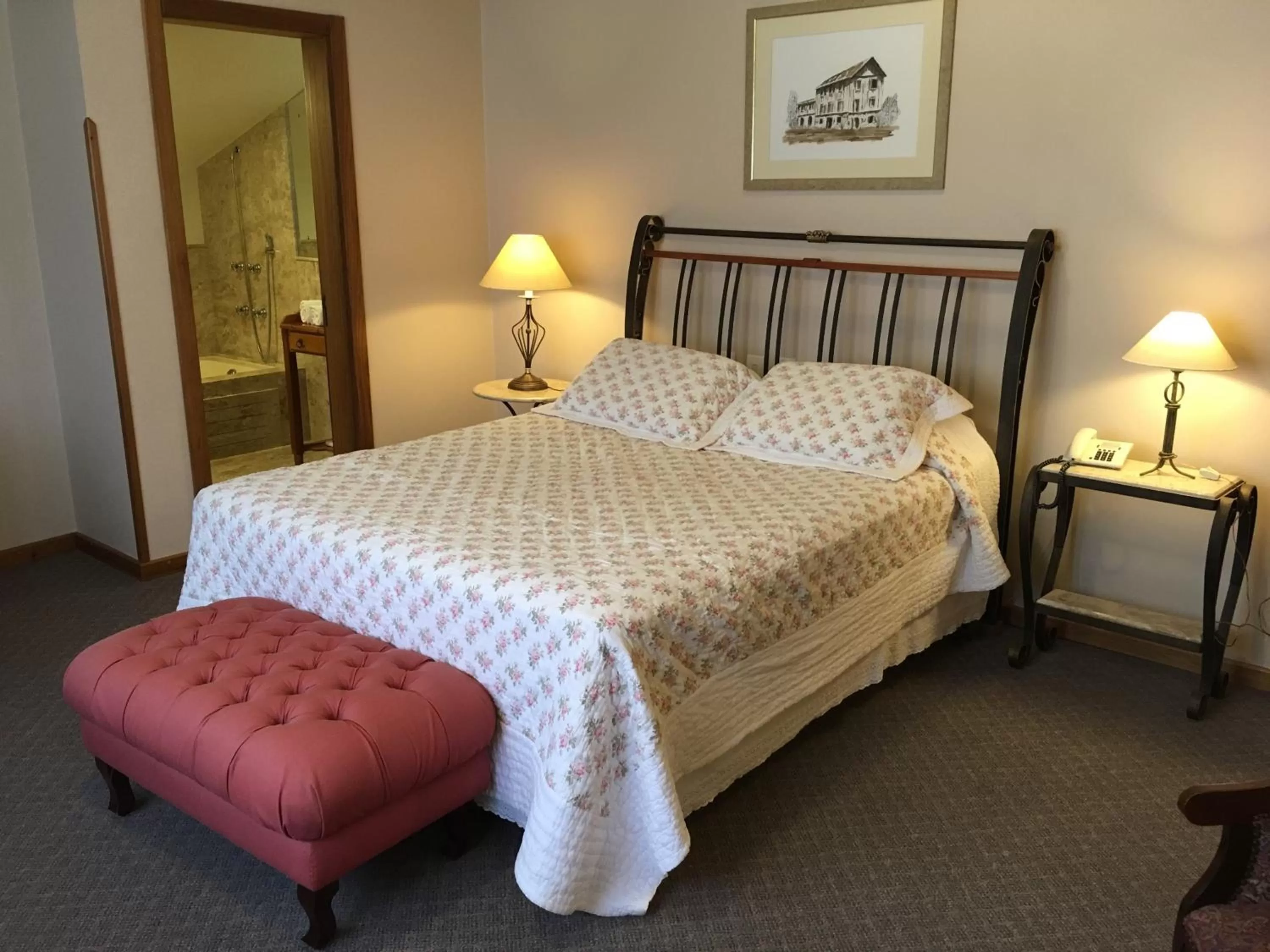 Bed in Farina Park Hotel