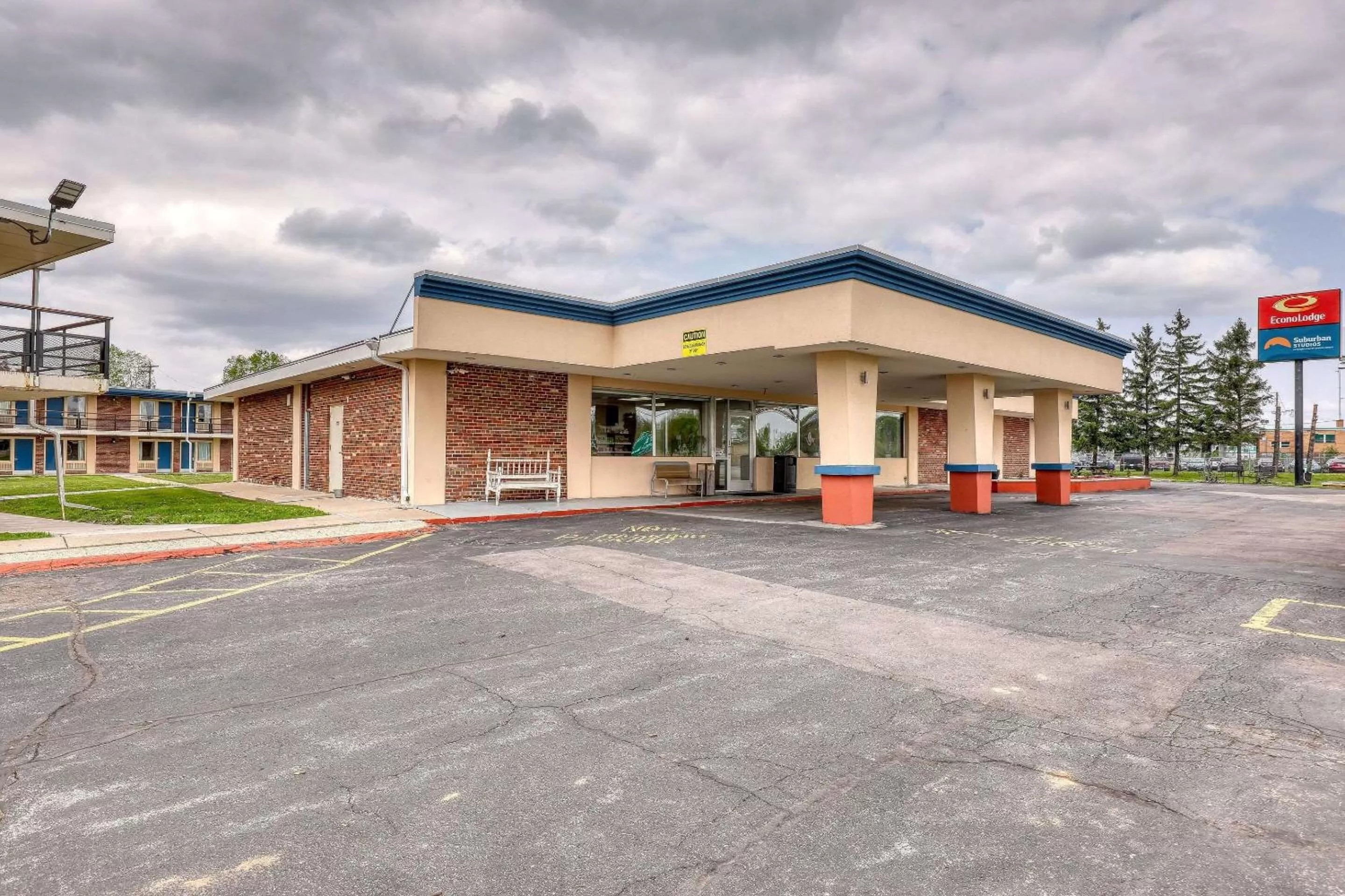 Property building in Suburban Studios Neenah-Appleton