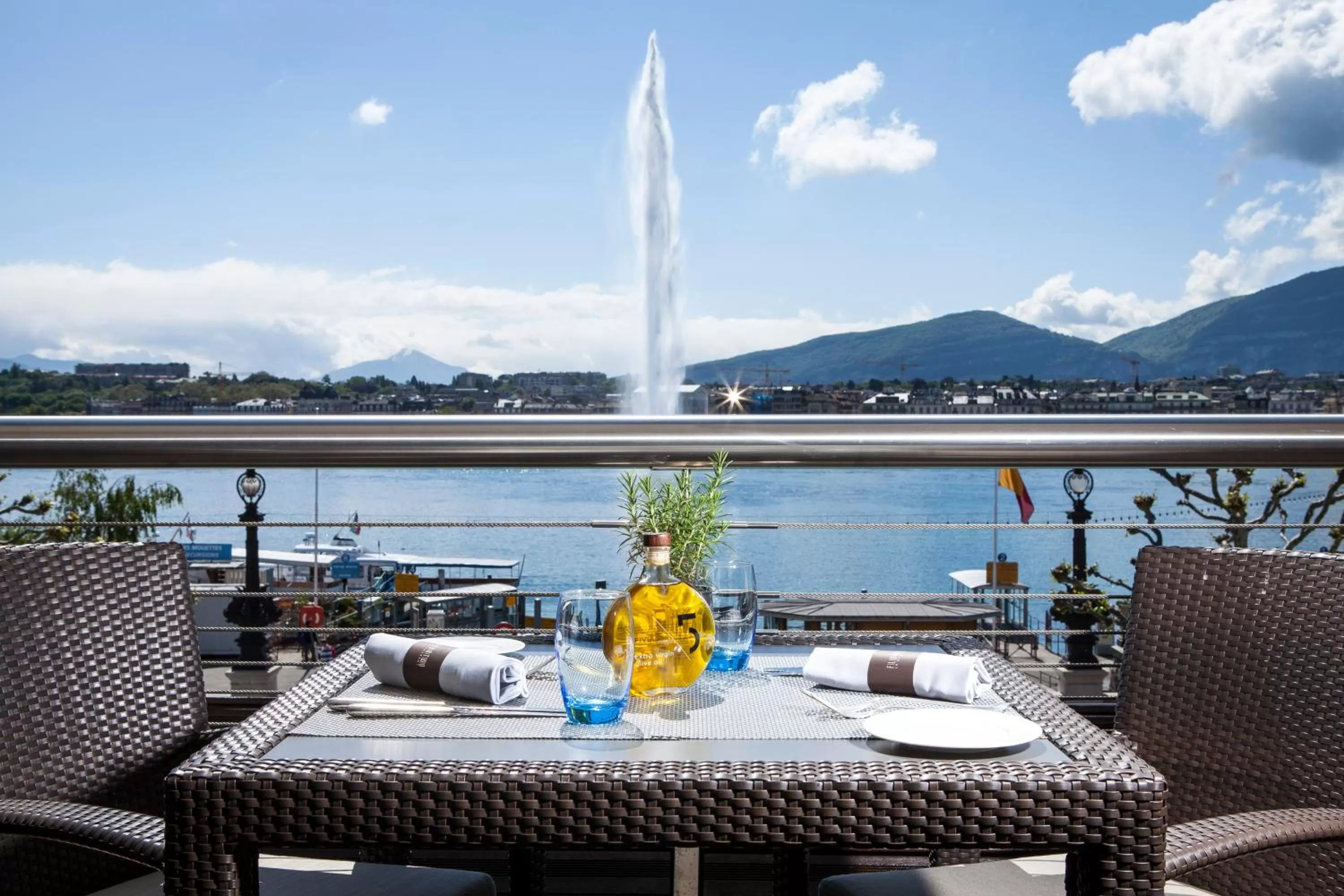 Restaurant/Places to Eat in Fairmont Grand Hotel Geneva