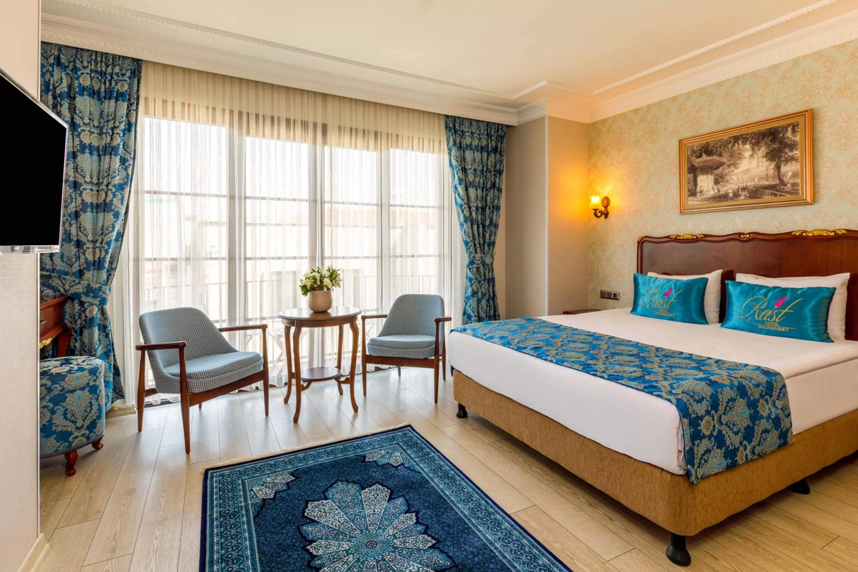 Photo of the whole room, Bed in Rast Hotel Sultanahmet