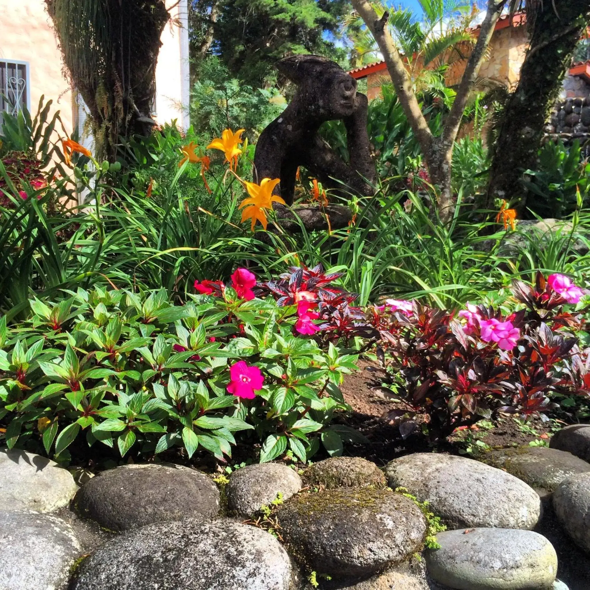 Facade/entrance in The Inn at Palo Alto Facade/entrance in The Inn at Palo Alto